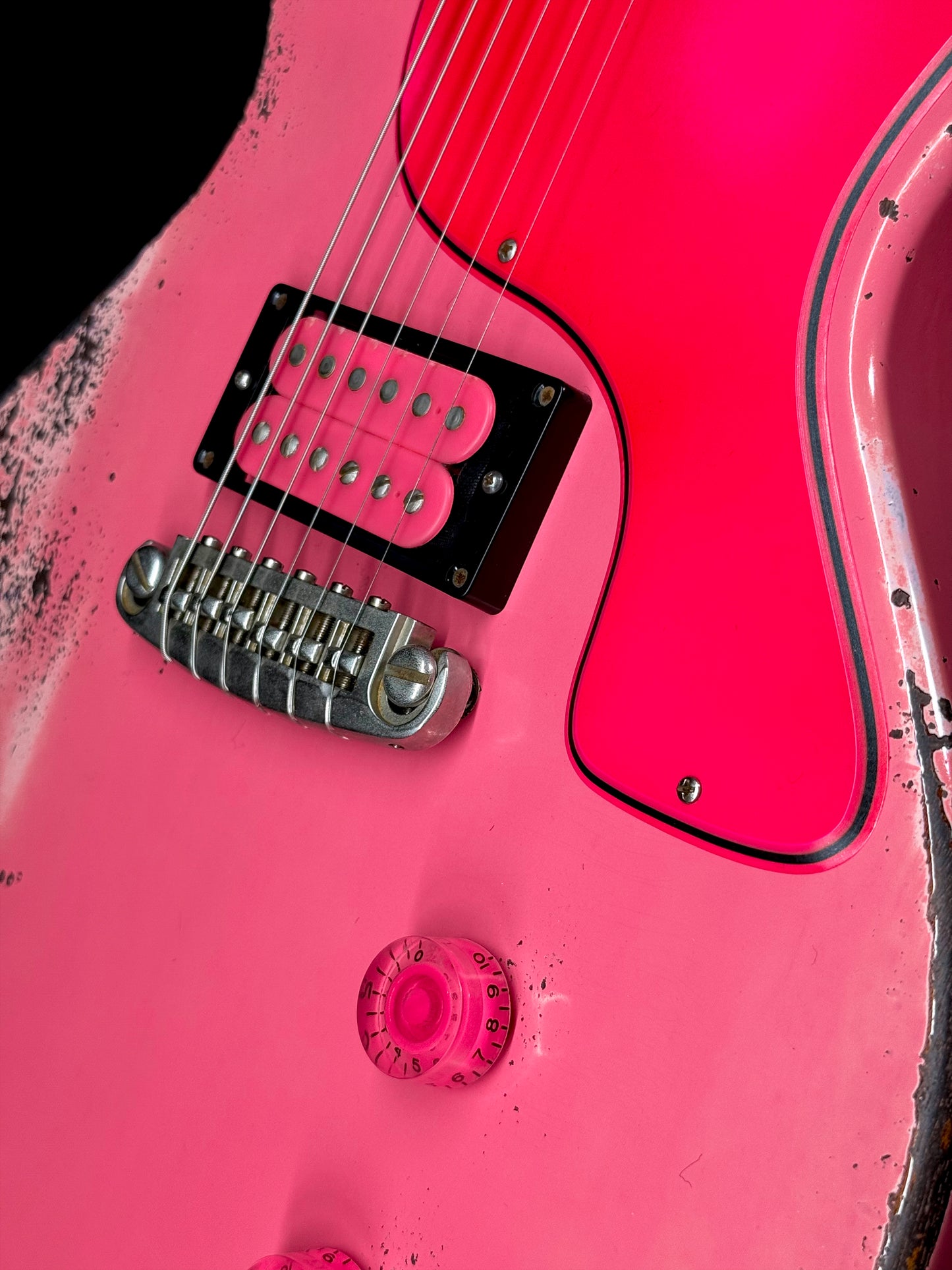 Rock N Roll Relics Thunders | Hot Pink