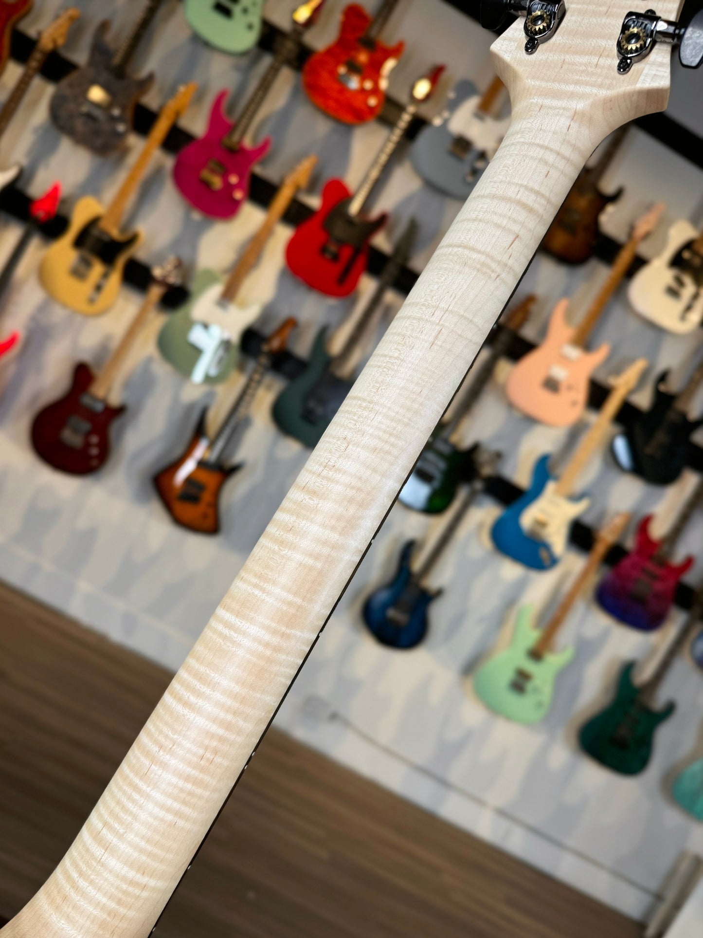 PRS Custom 24-08 Wood Library Sprayer's Choice | Magenta Purple Colorshift/Natural Back