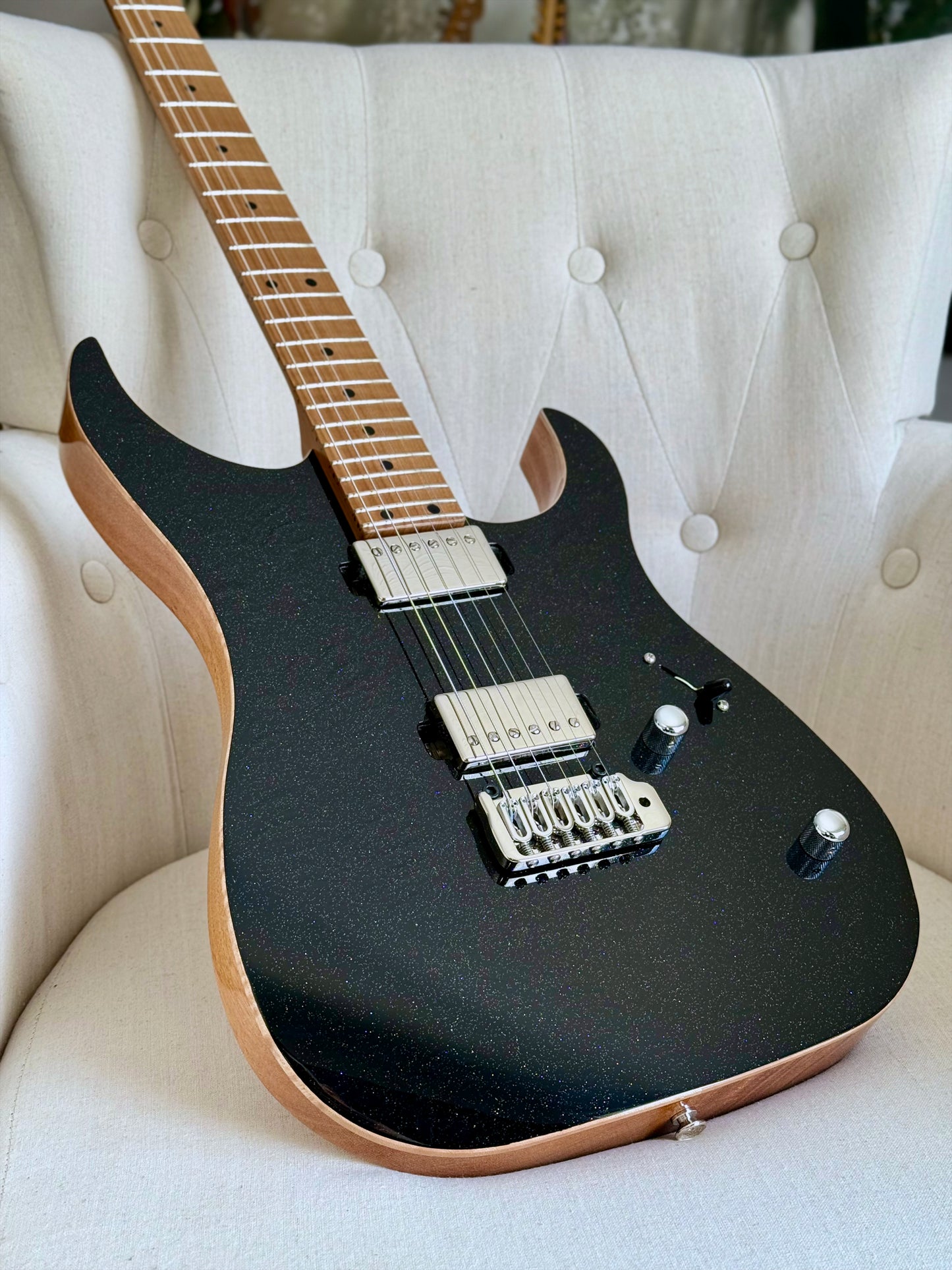 LSL Instruments XT4 | Black Sparkle