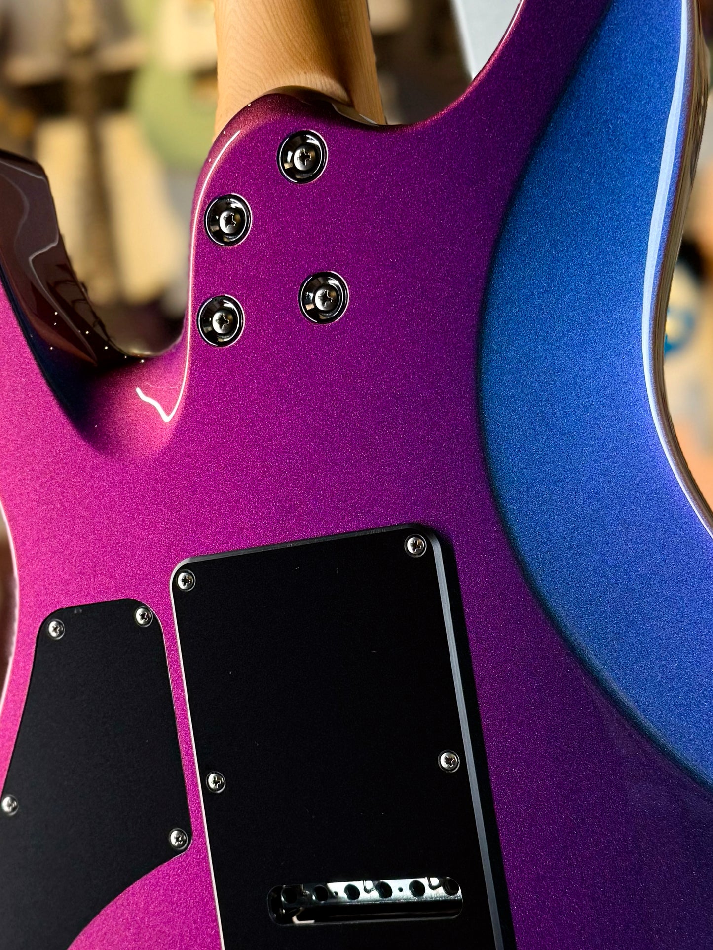 Suhr Modern Custom | Prism