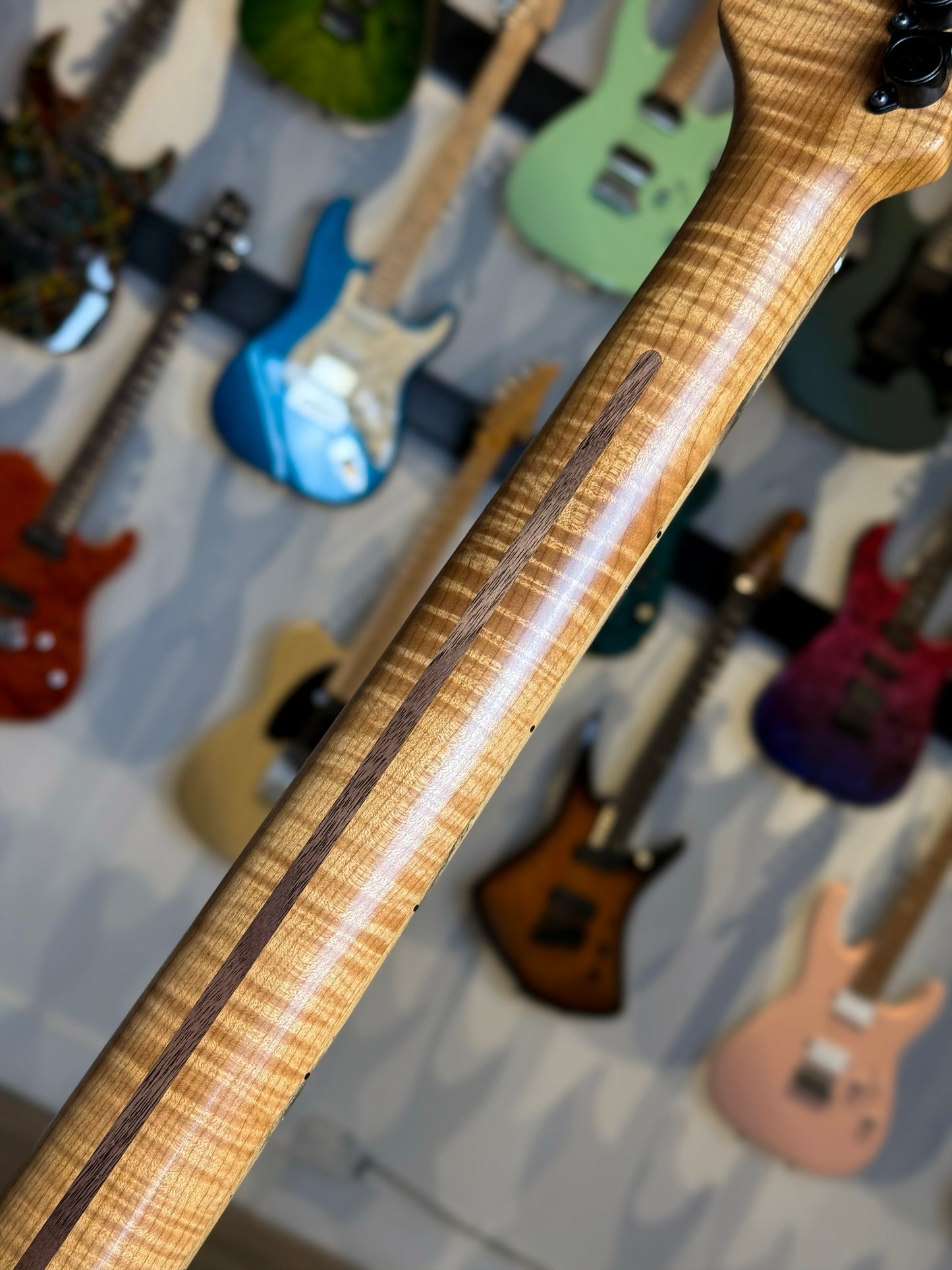 LSL Instruments Saticoy 24 DX HH  | Spalted Maple Charcoal Burst Satin
