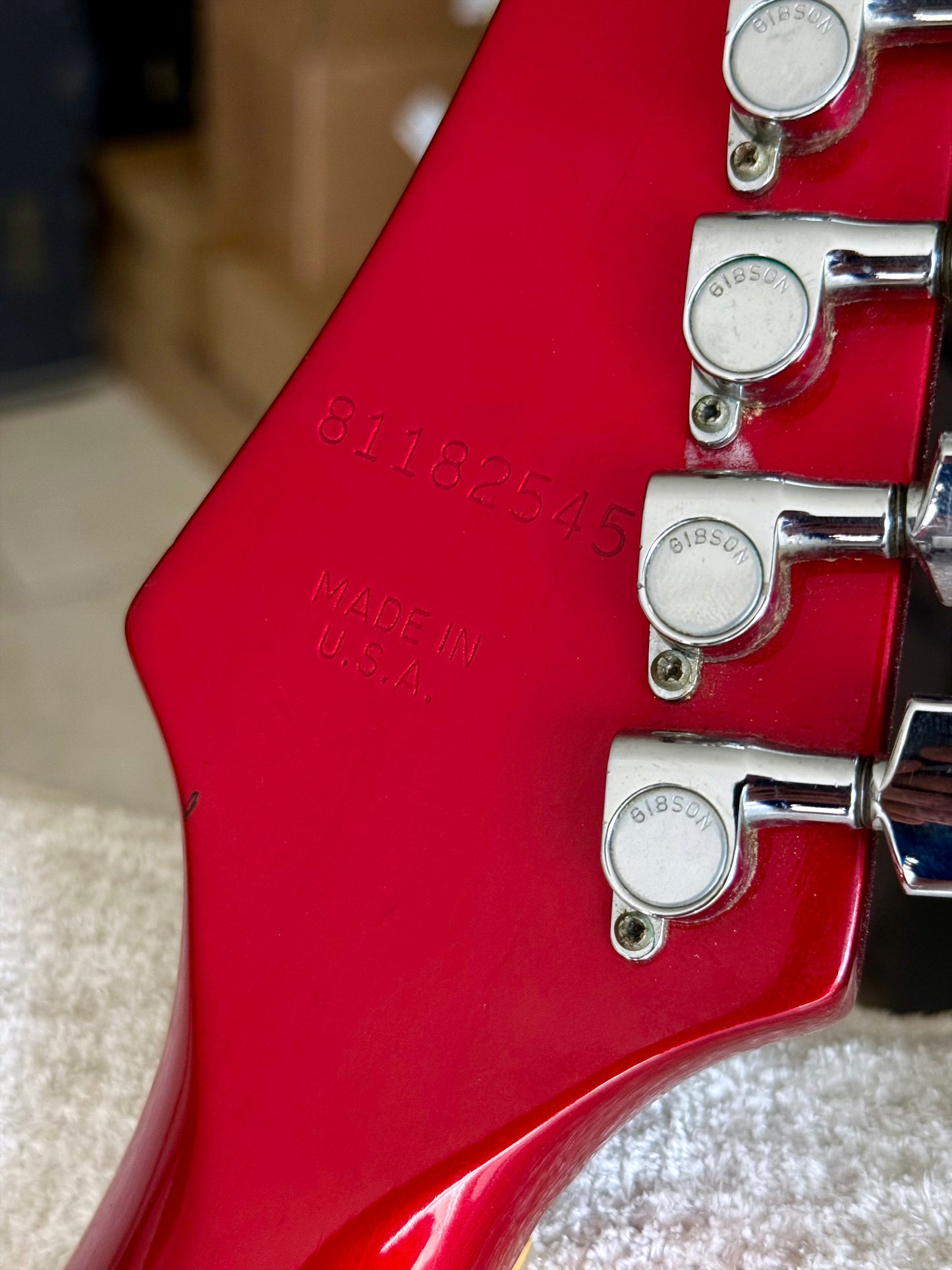 Gibson Victory MVX | Candy Apple Red