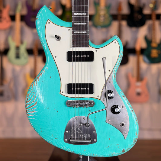 Novo Guitars Serus J Custom | Foam Green