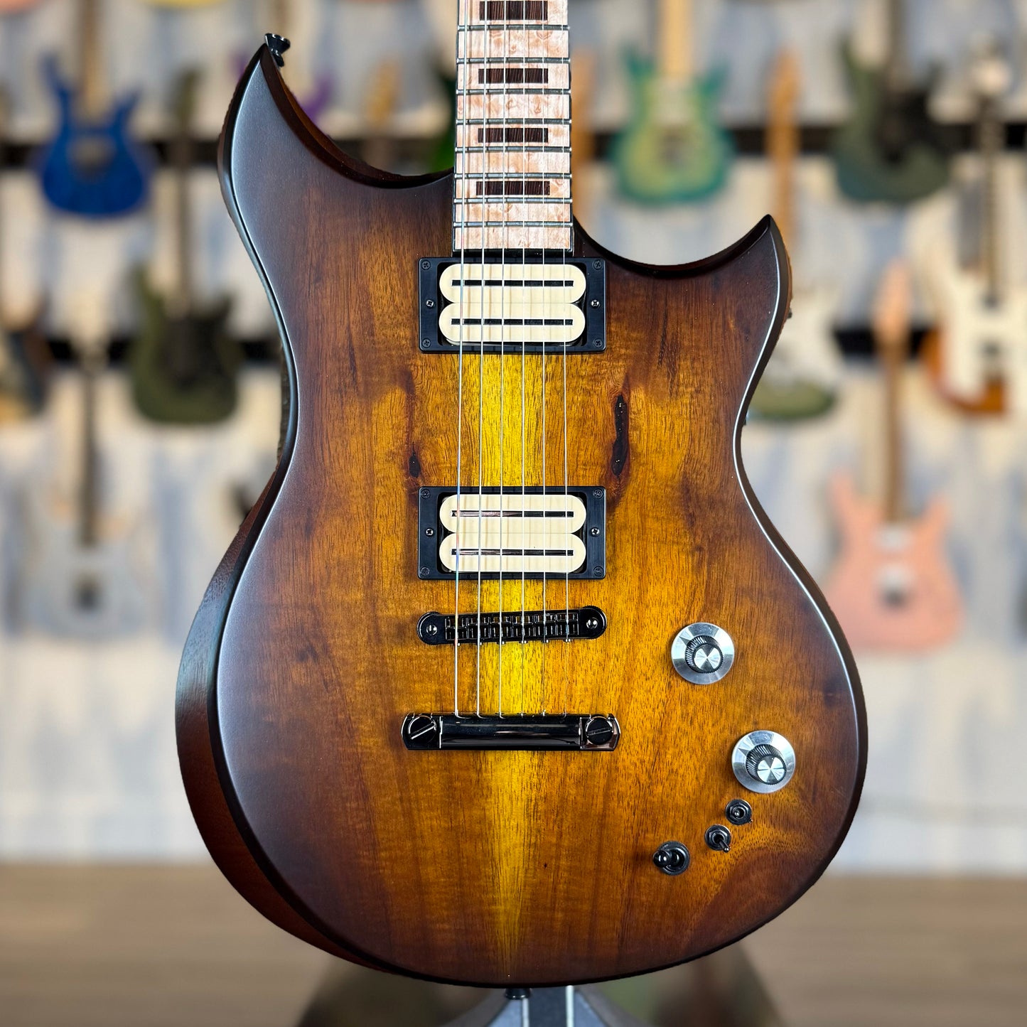 Dunable Cyclops USA Custom Shop | Koa Amber Burst