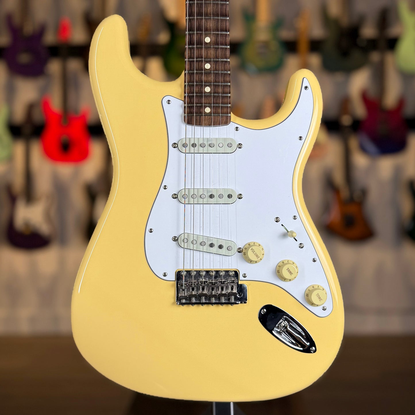 Fender Yngwie Malmsteen Signature Stratocaster | Vintage White