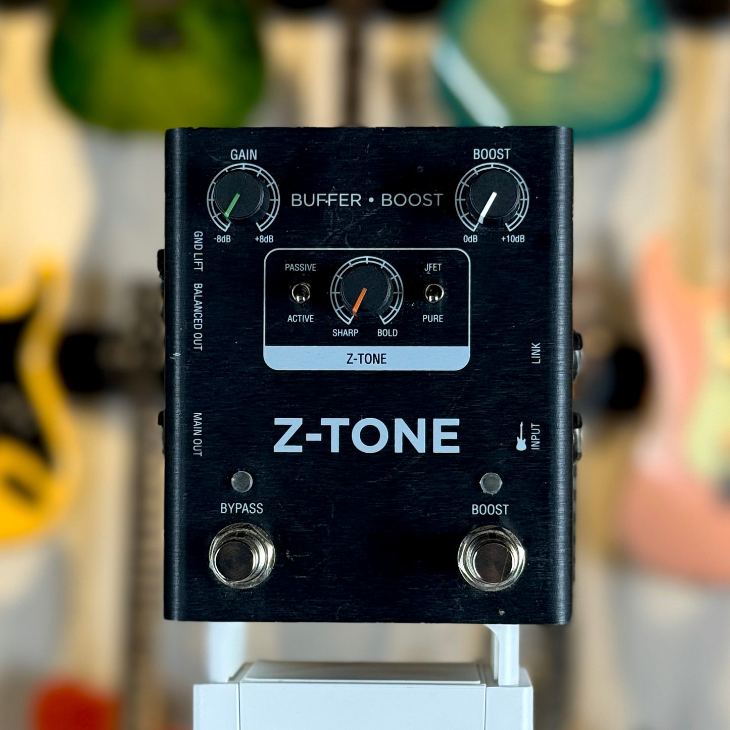 IK Multimedia Z-Tone Buffer Boost Direct Injection Preamp Pedal