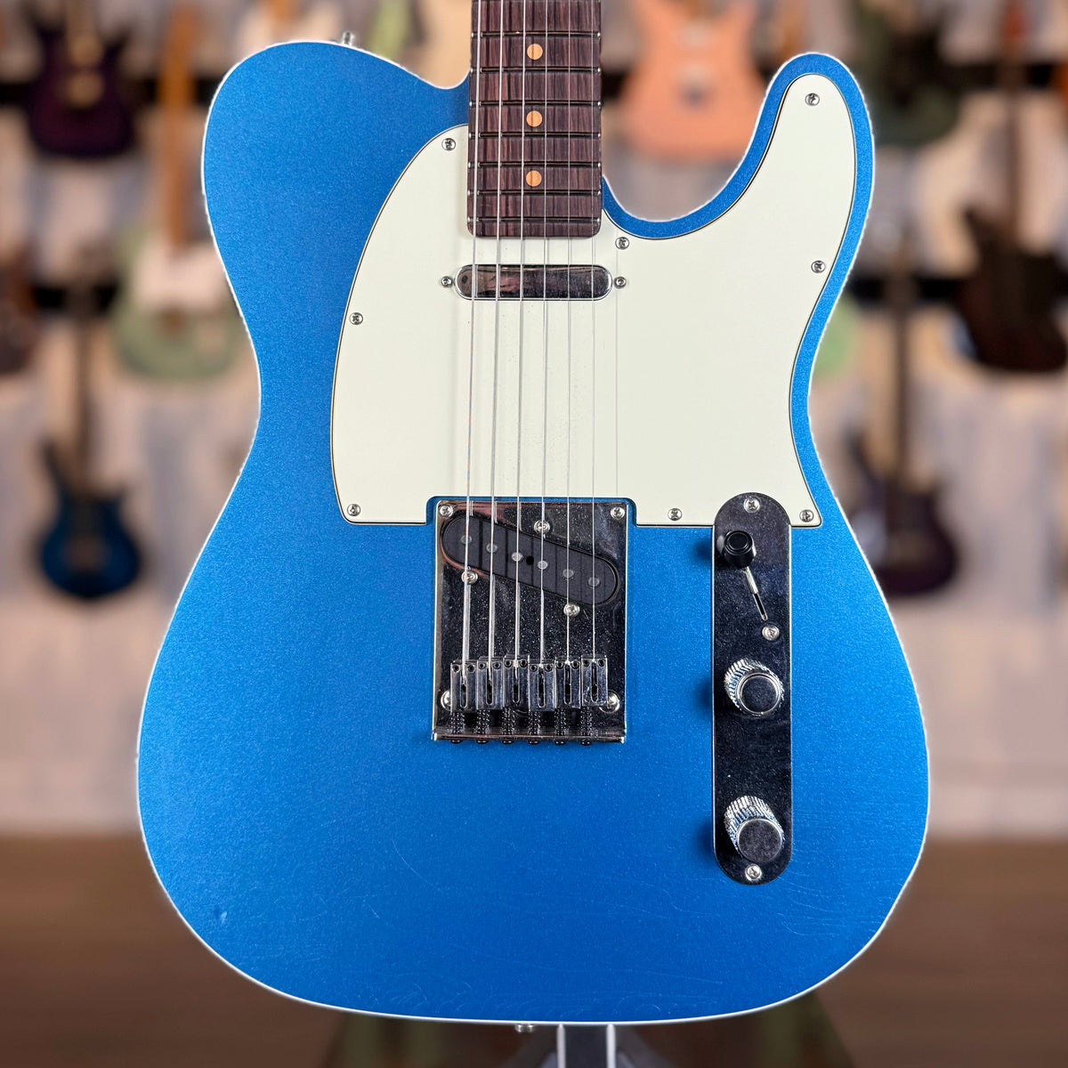 Fender American Ultra Luxe Vintage ’60s Telecaster Custom | Lake Placid Blue