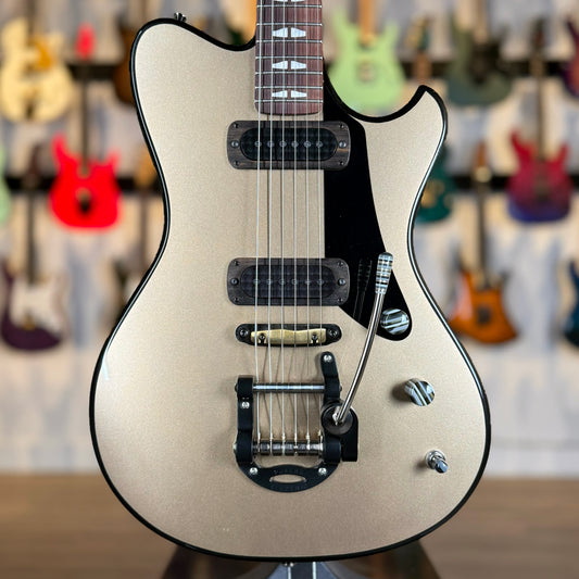 Powers Electric A-Type | Casablanca Beige Metallic/Black Metallic Back