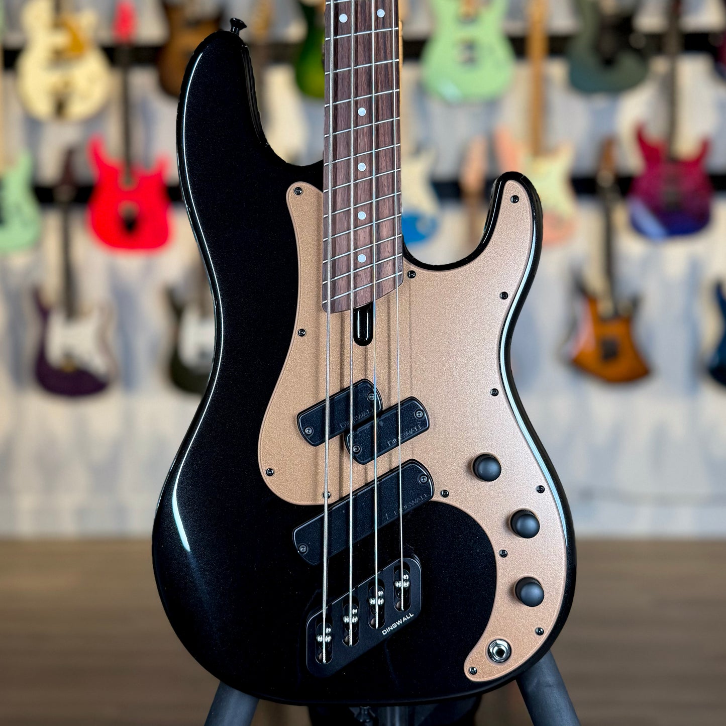 Dingwall Guitars SP1 4 String | Gloss Metallic Black