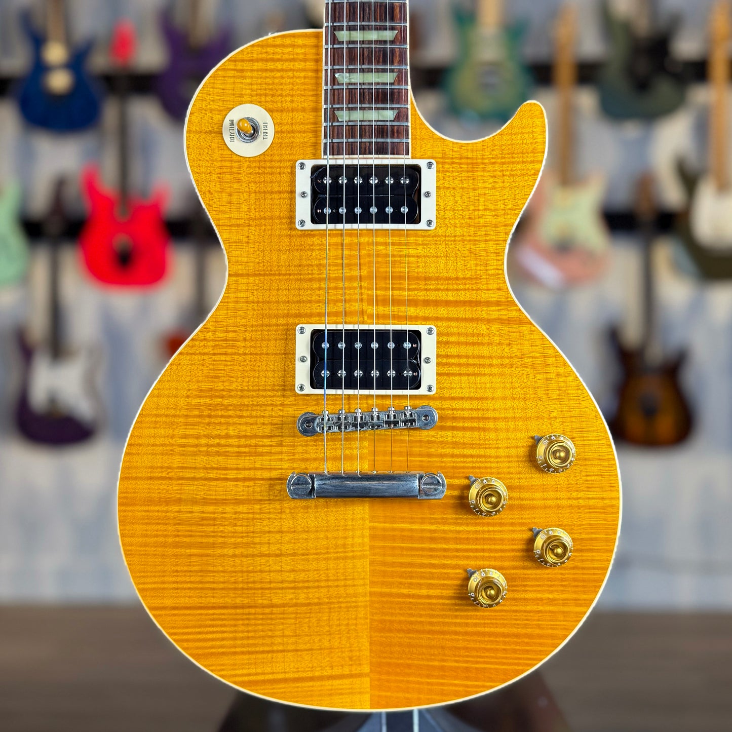 Gibson Les Paul Classic Premium Plus (Good Wood Era) | Lemon