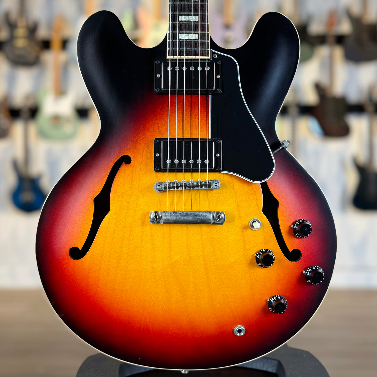 Gibson Memphis ES-335 Satin Limited Edition | Sunset Burst