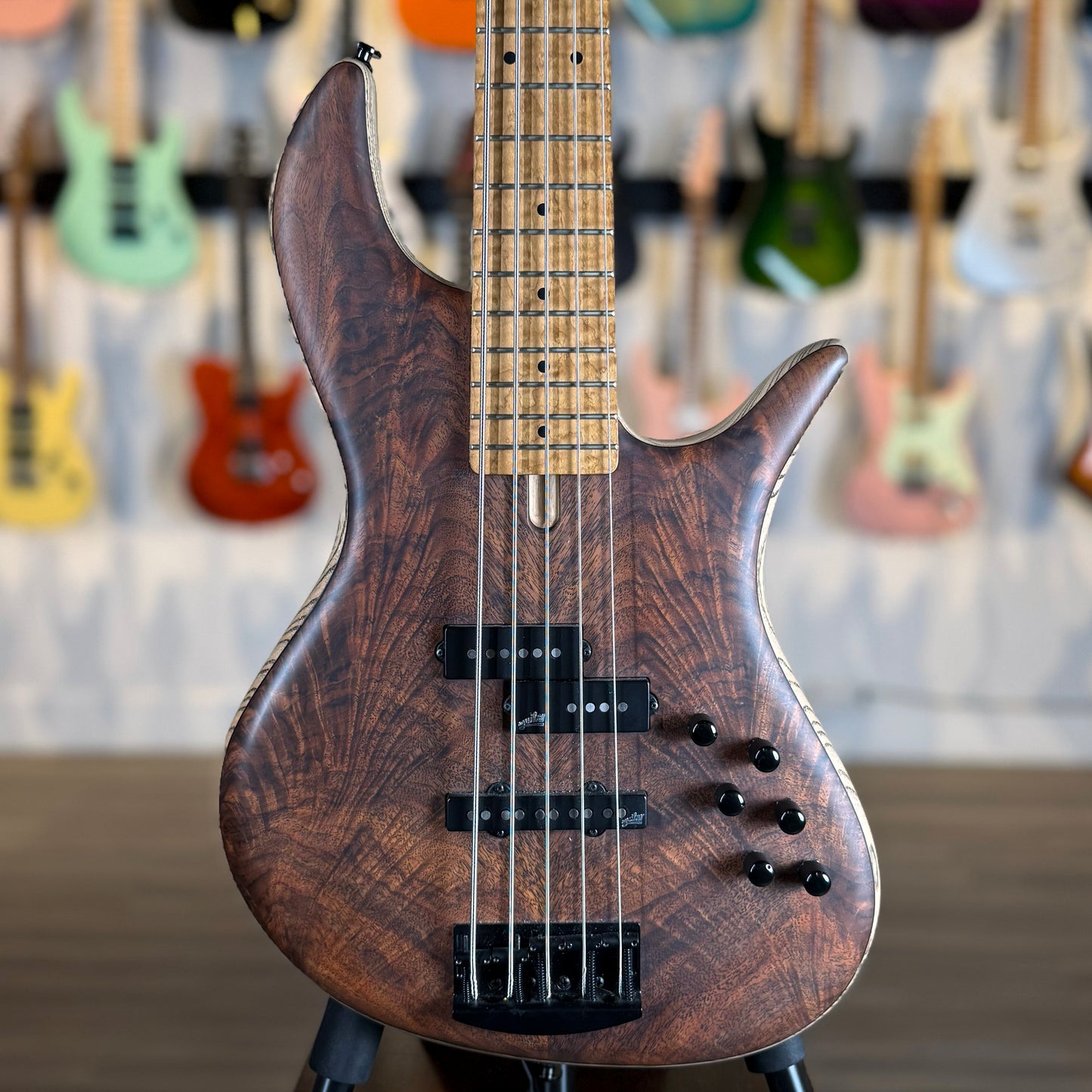 F Bass VF Series Custom Shop 5 String | Walnut