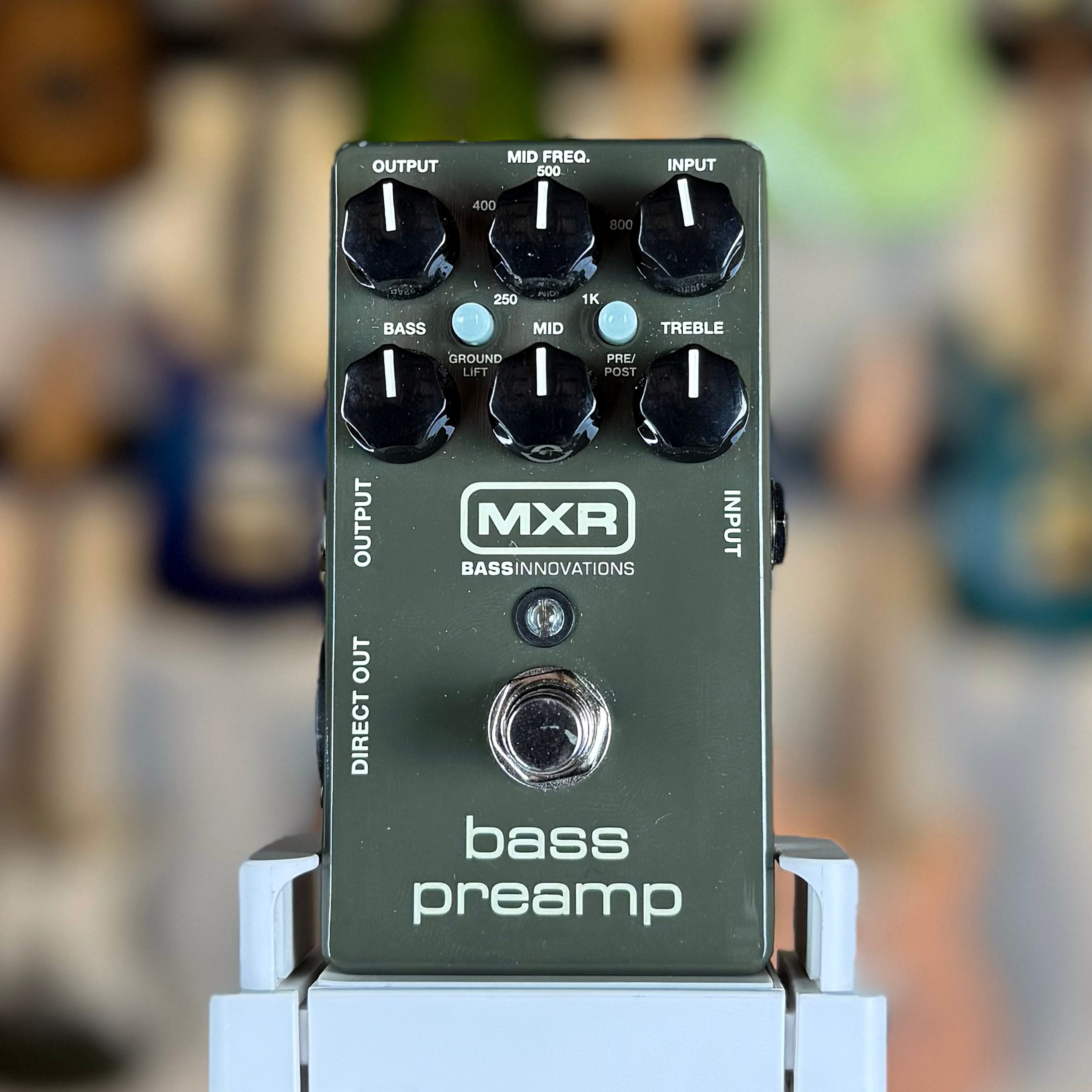 MXR M81 Bass Preamp – The Vibrato Bar