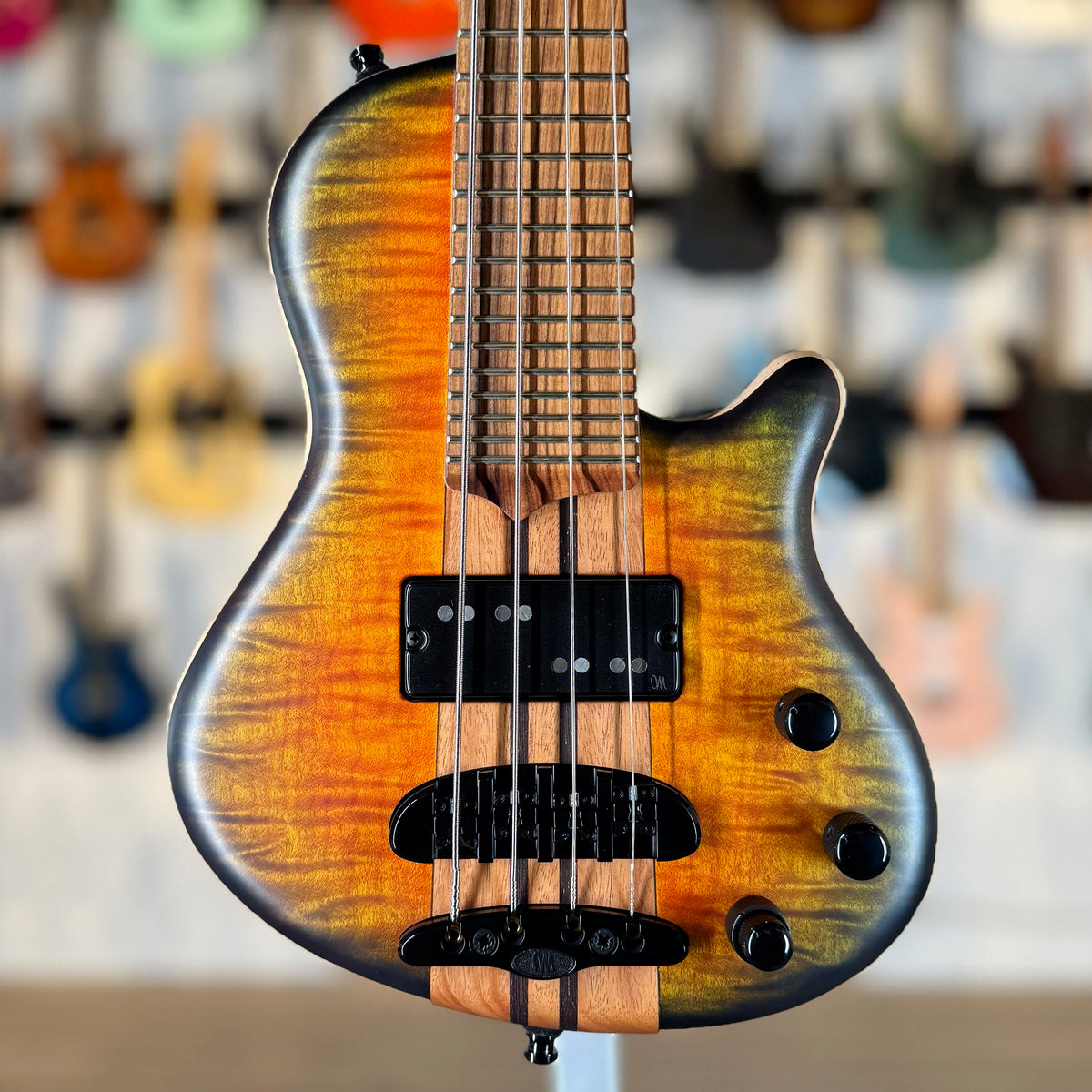 Mayones Cali 4 | Amber Olive Burst Custom Color