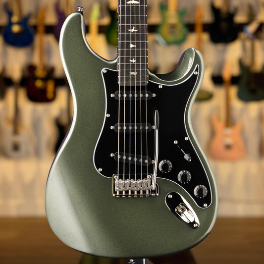 PRS SE Silver Sky Defender Limited Edition | Woolstone Green