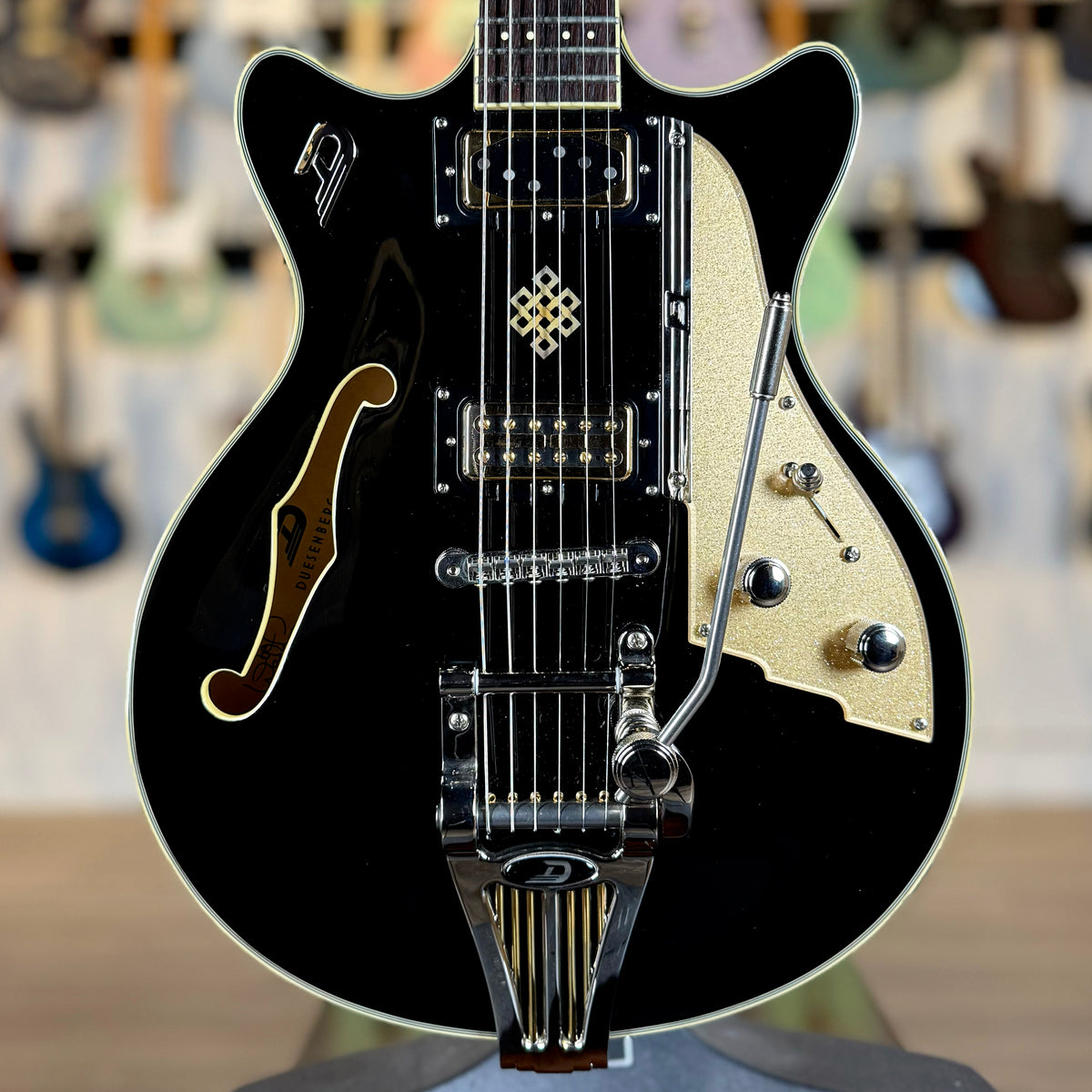 Duesenberg Alliance Series Joe Walsh Signature | Black with Flame Maple Back