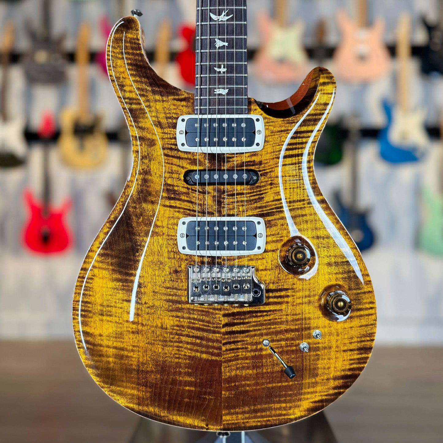 PRS Modern Eagle V | Yellow Tiger (Pre-Owned)