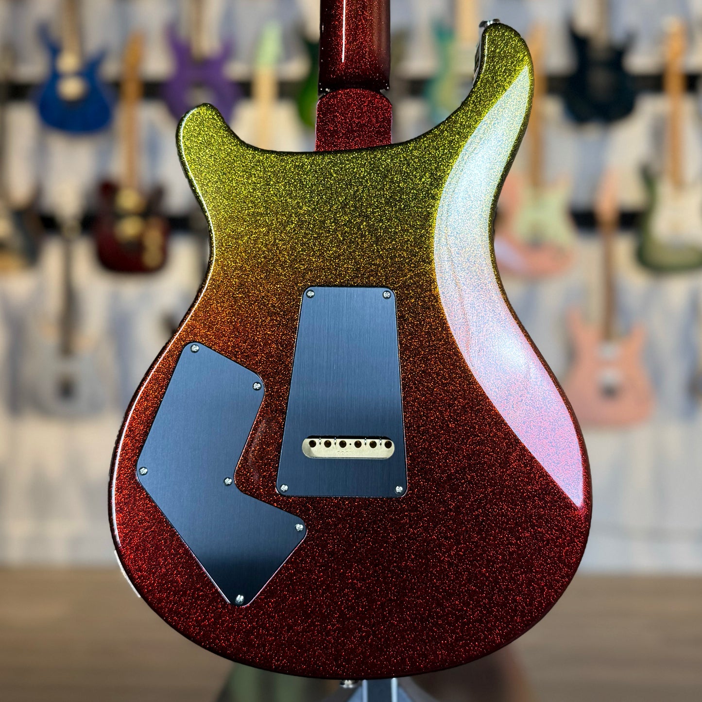 PRS Modern Eagle V Sprayer's Choice | Gold to Red Sparkle Fade