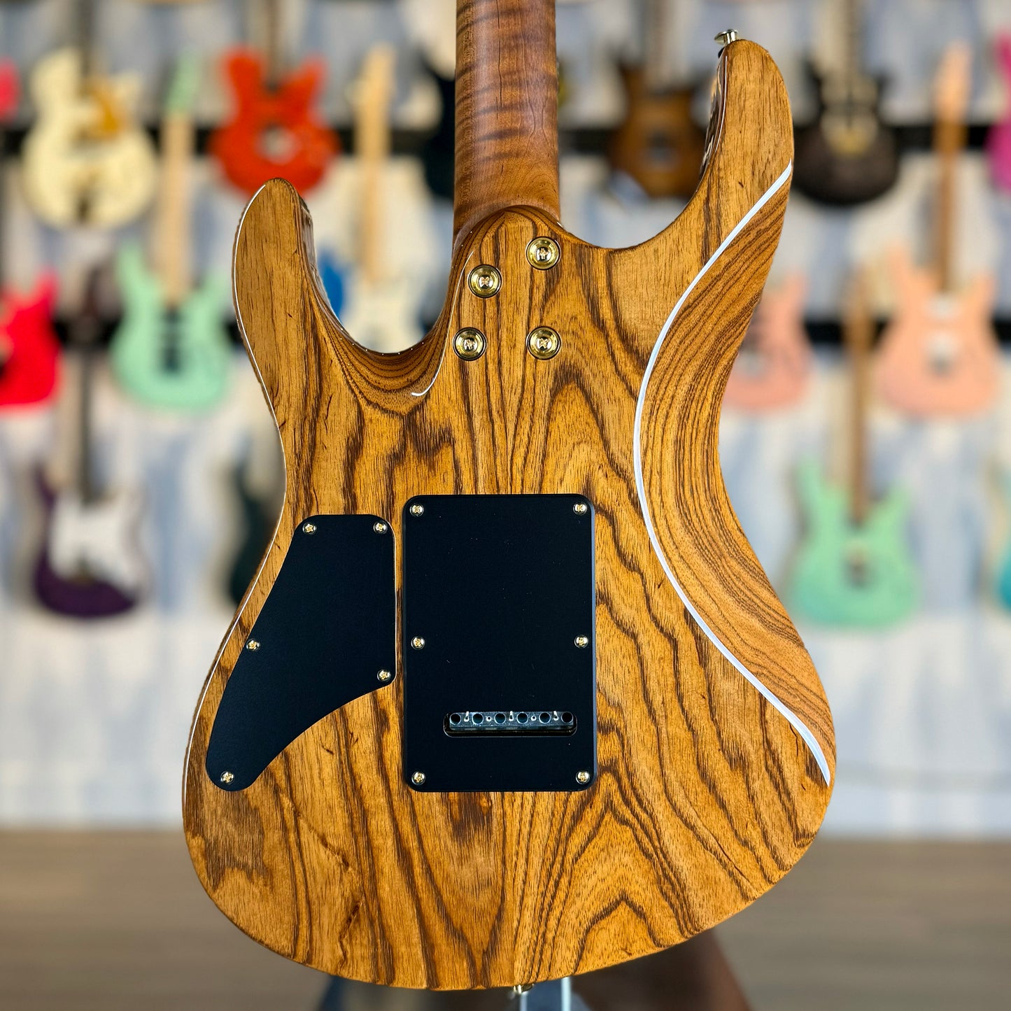 Suhr Modern Custom | Magenta Pink