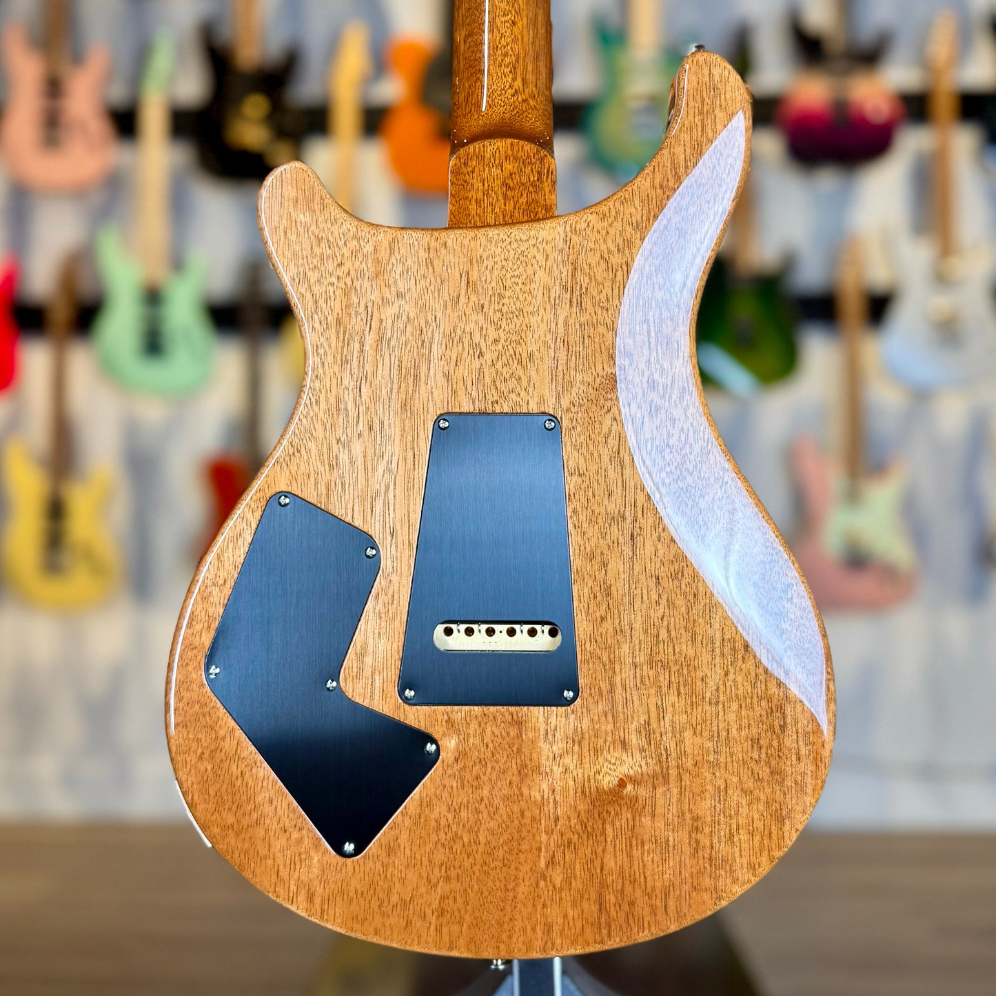 PRS Modern Eagle V Sprayer's Choice | Purple Sparkle/Natural Back