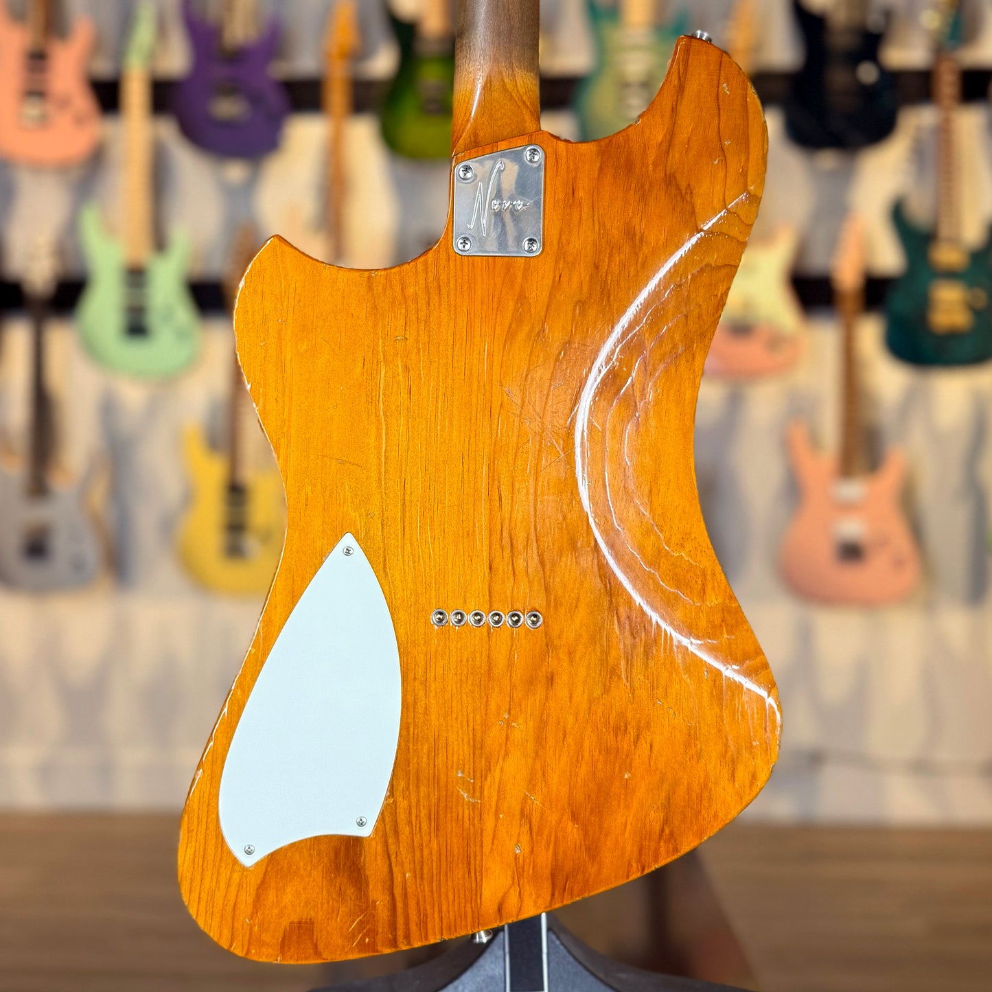 Novo Guitars Voltur Nucleus NAMM 2026 Limited Edition | Amber