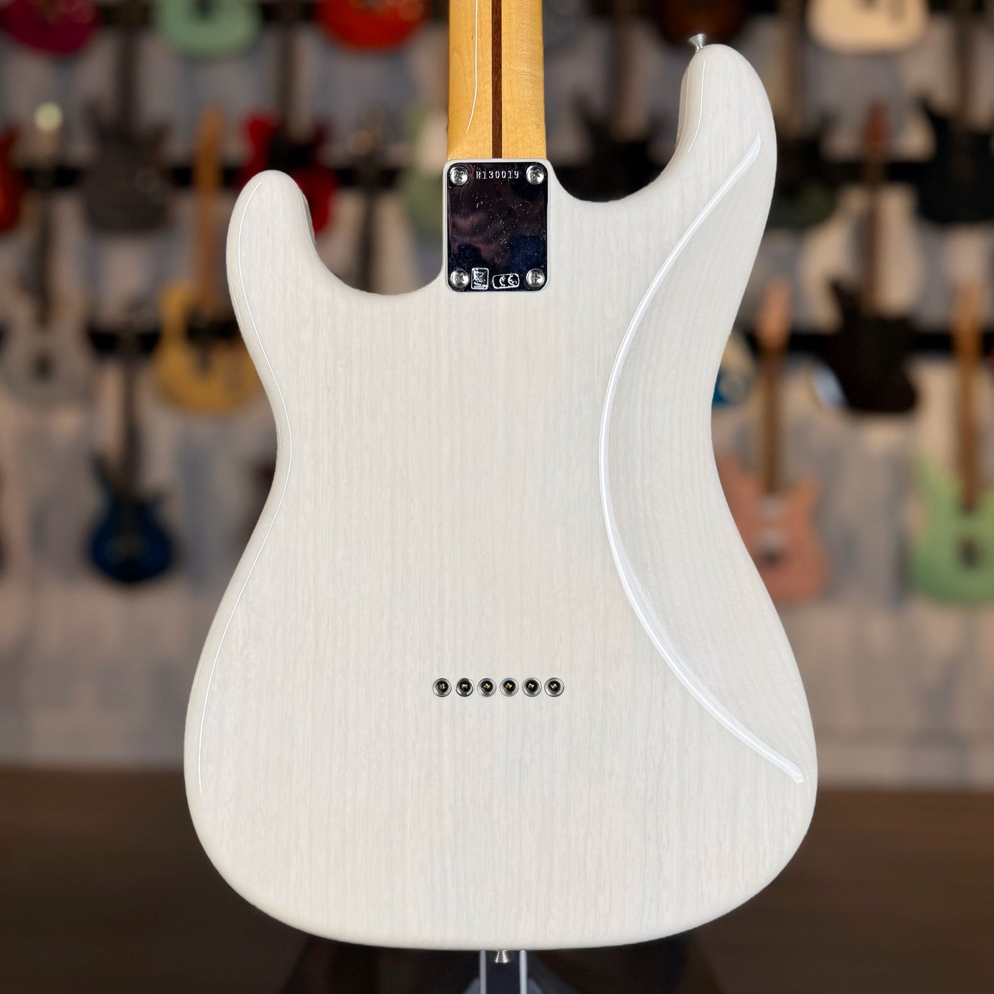 Fender Custom Shop Vintage Custom ’55 Hardtail Stratocaster | Aged White Blonde