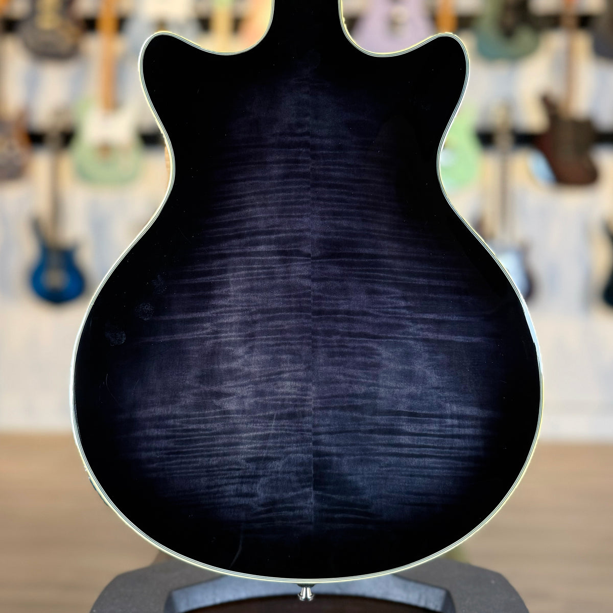 Duesenberg Alliance Series Joe Walsh Signature | Black with Flame Maple Back