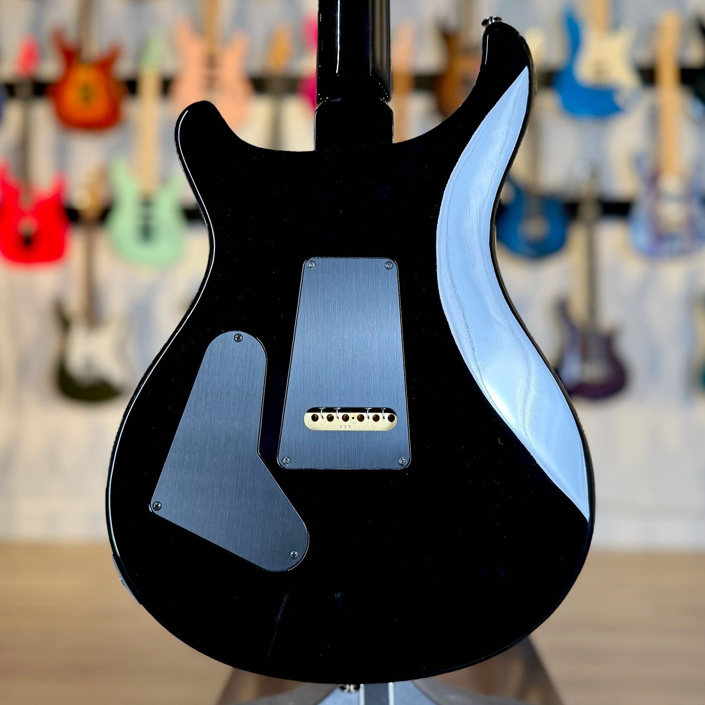 PRS Custom 24 Artist Top Sprayer's Choice | Raspberry (One-Piece Quilt Top)