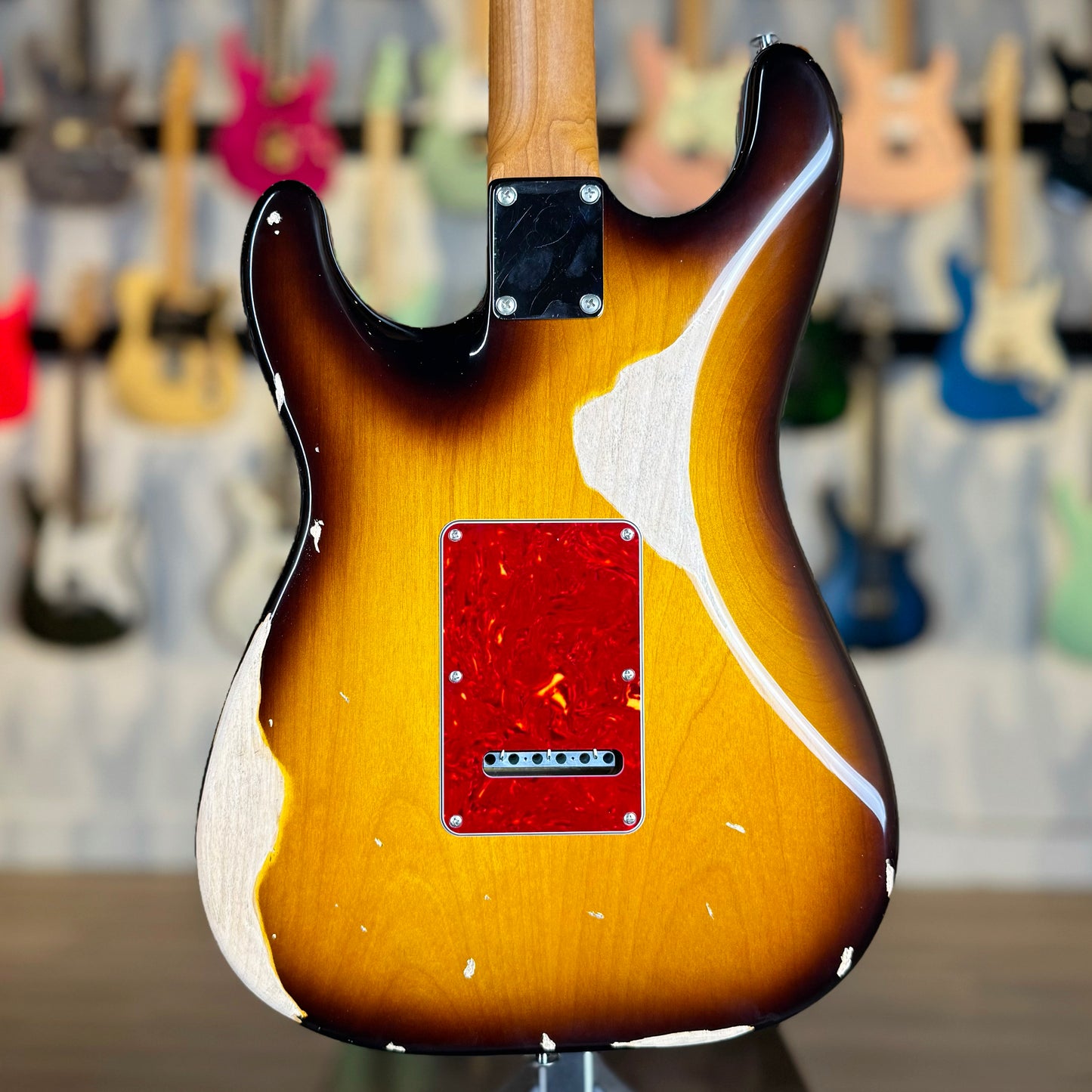 Suhr Ian Thornley Signature Classic S Antique | Roughneck