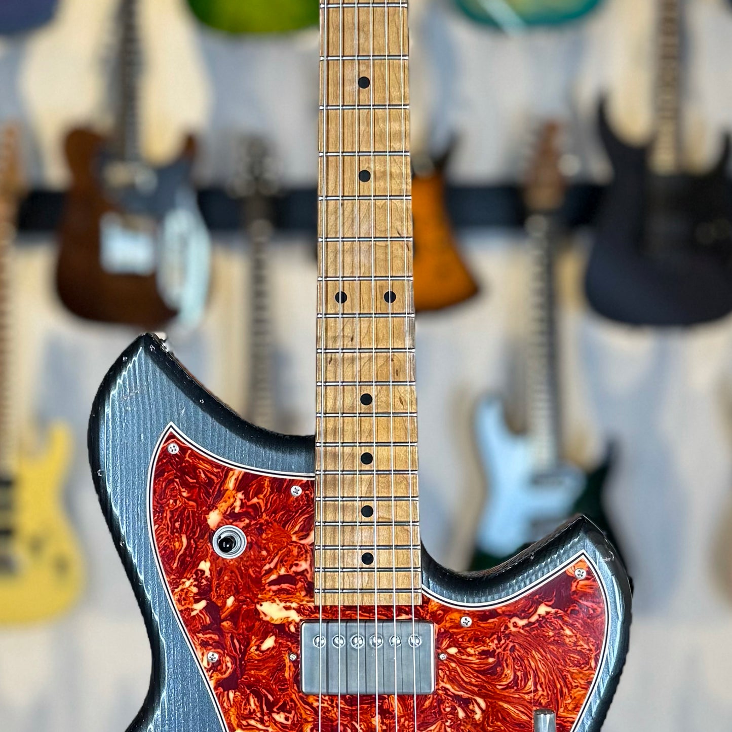 Novo Guitars Serus J HH Custom | Charcoal Frost