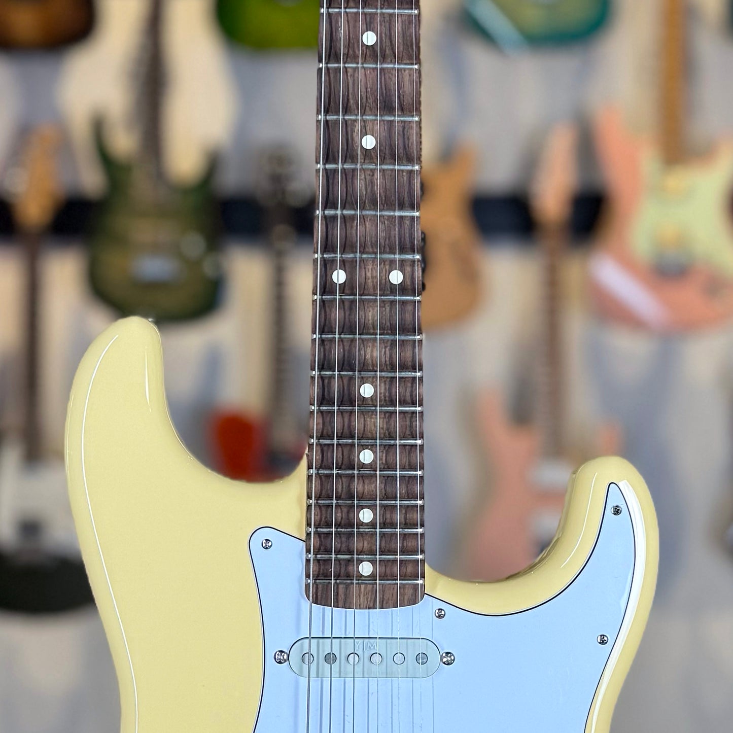 Fender Yngwie Malmsteen Signature Stratocaster | Vintage White