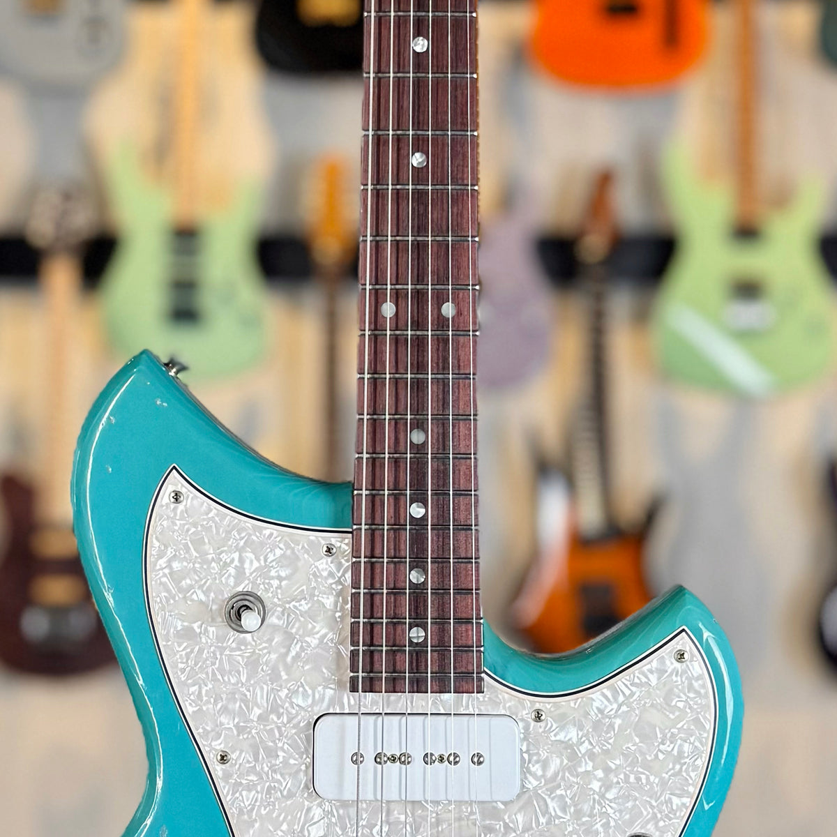 Novo Guitars Serus J Custom | Taos Turquoise