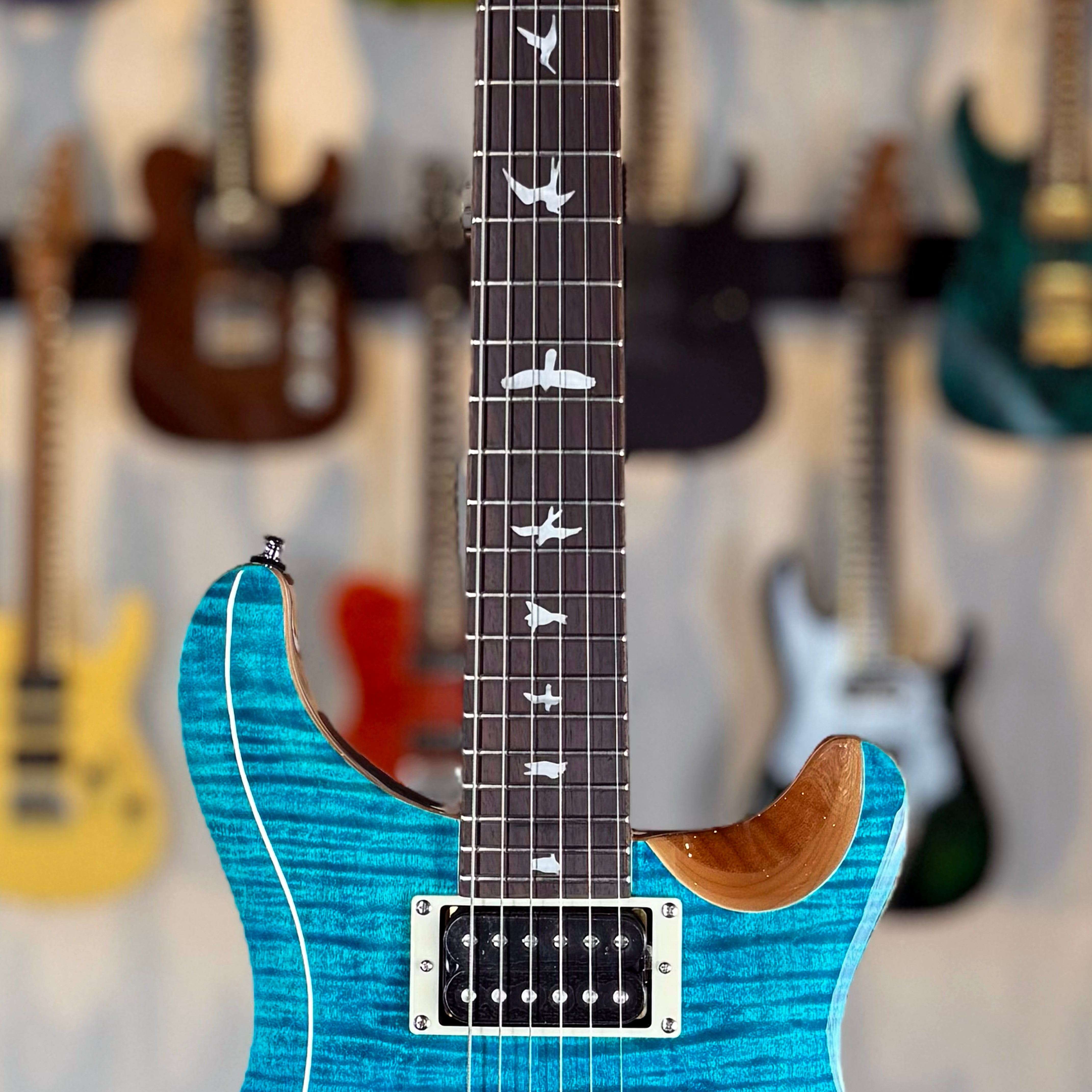 PRS SE Custom 24 | Blue Matteo/Natural Back – The Vibrato Bar