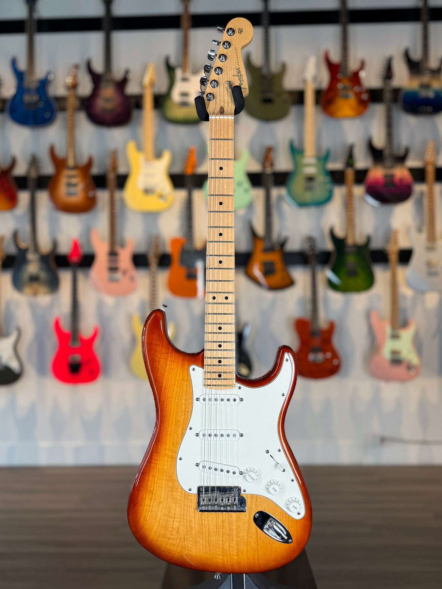 Fender American Standard Stratocaster | Sienna Sunburst