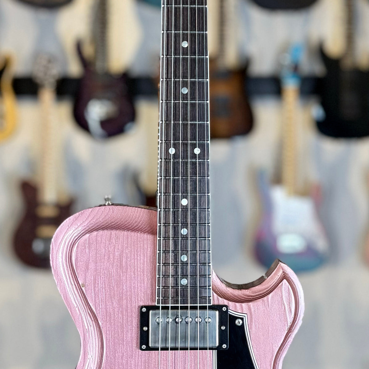 Novo Guitars Solus H2 Custom | Burgundy Mist