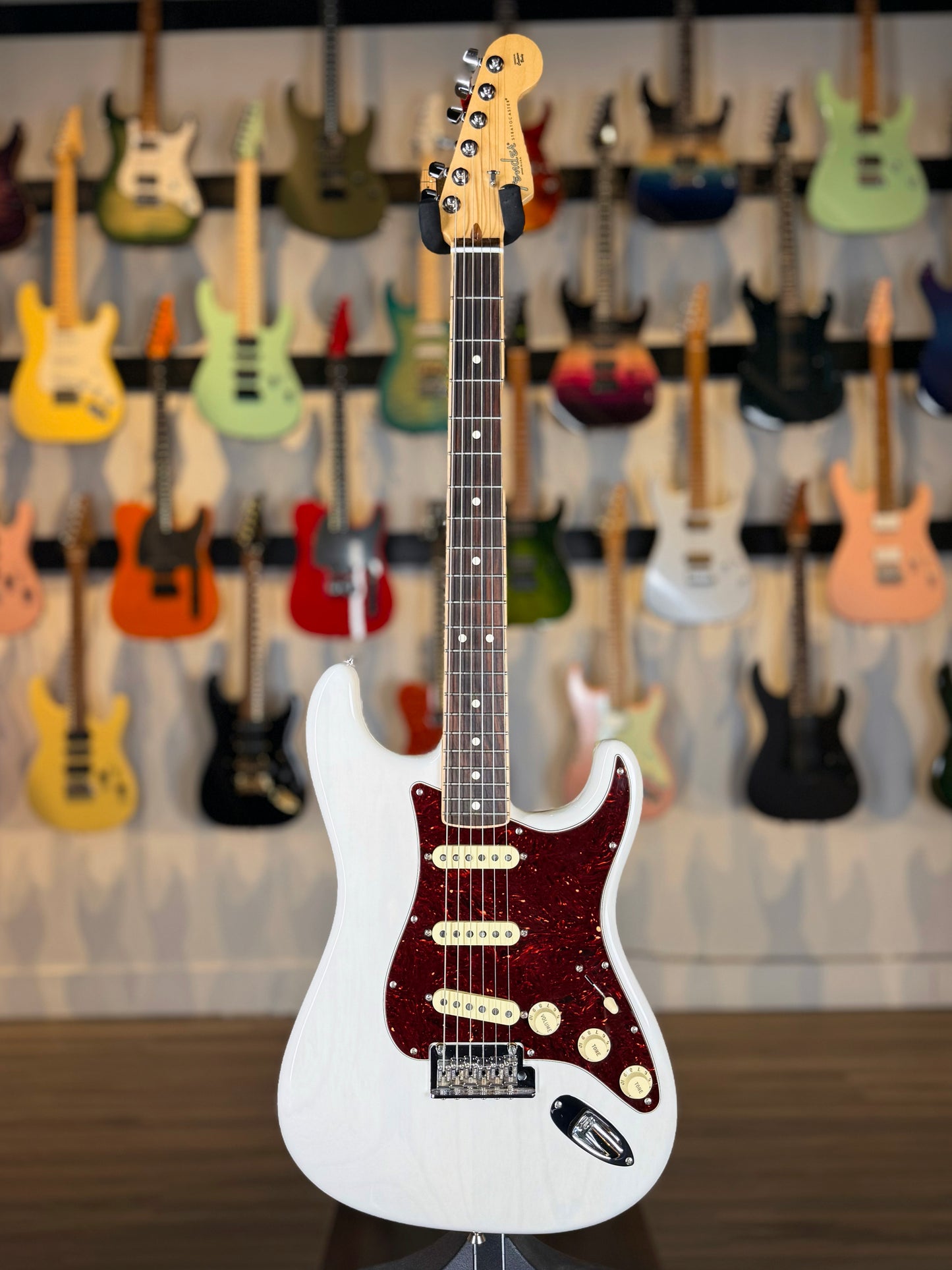 Fender Limited Edition Channel-Bound American Professional Stratocaster  | White Blonde