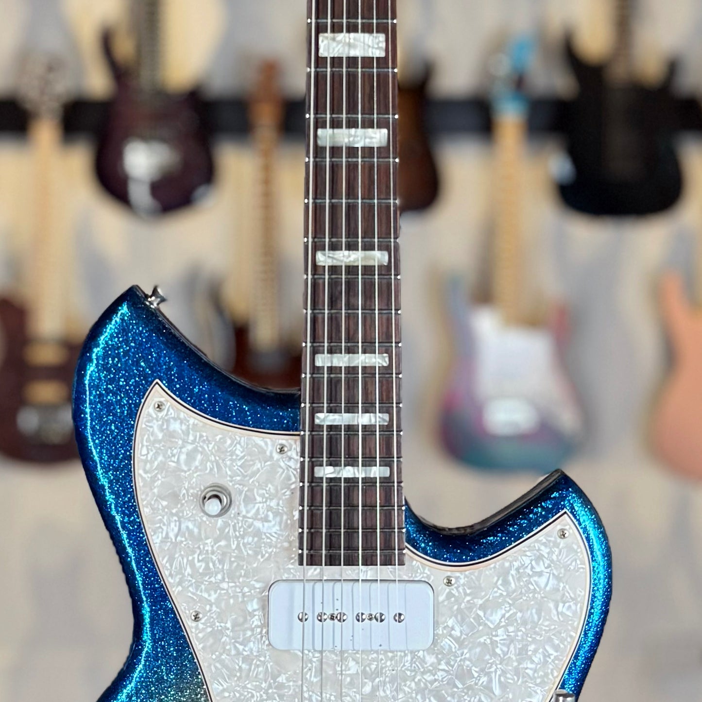 Novo Guitars Serus J Custom | Surfburst Sparkle