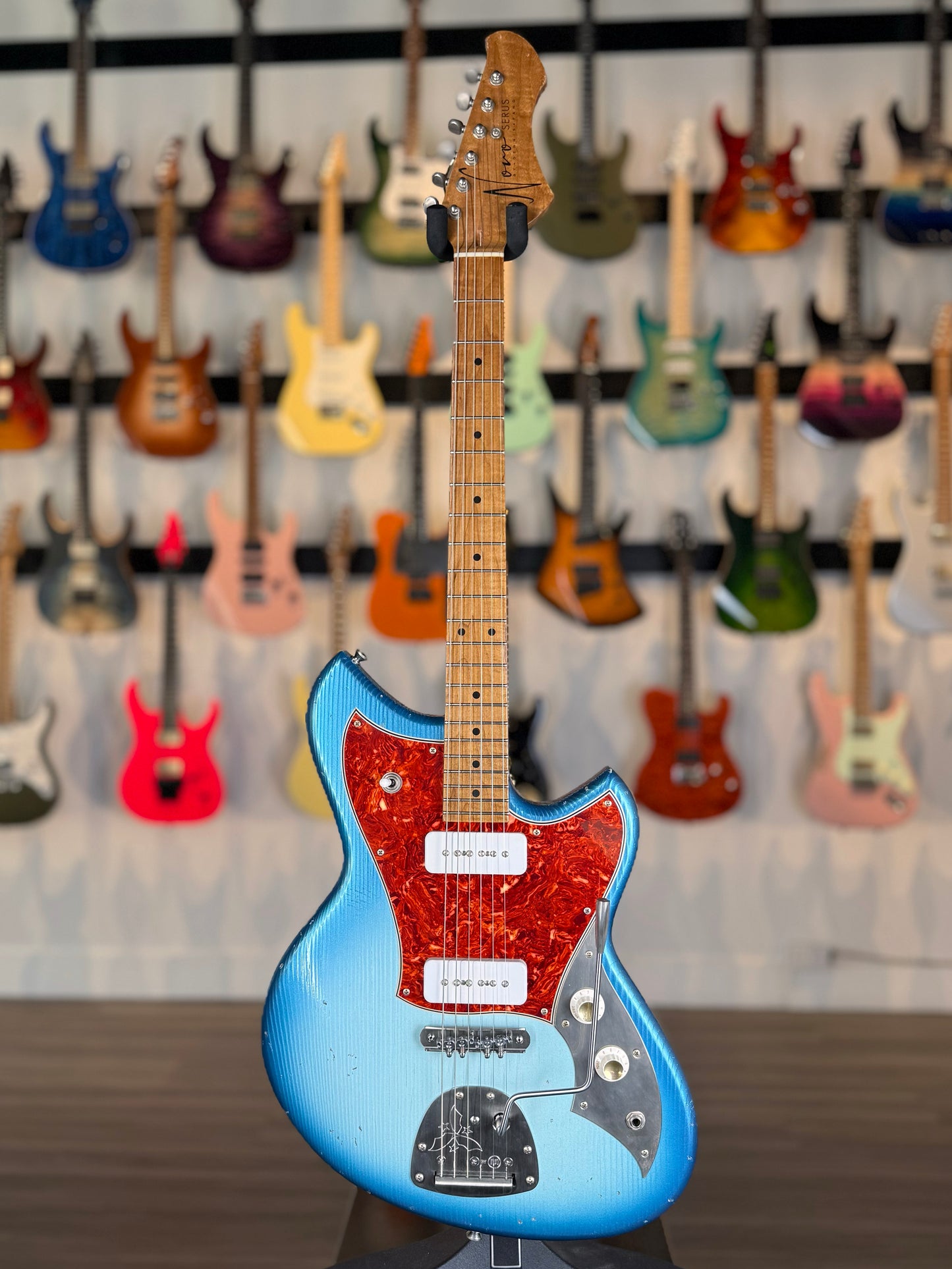 Novo Guitars Serus J Custom | Lake Sonic Burst