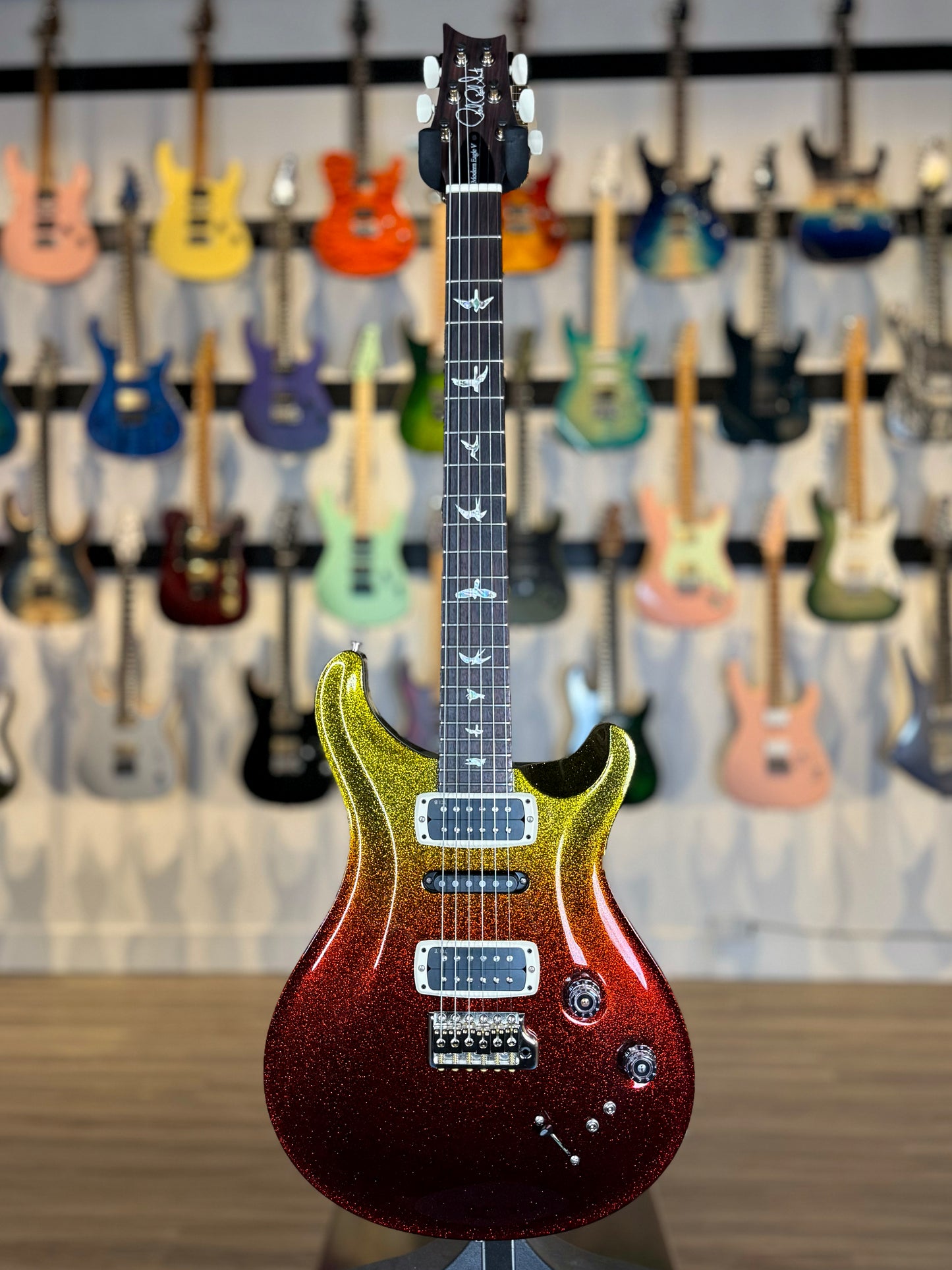 PRS Modern Eagle V Sprayer's Choice | Gold to Red Sparkle Fade
