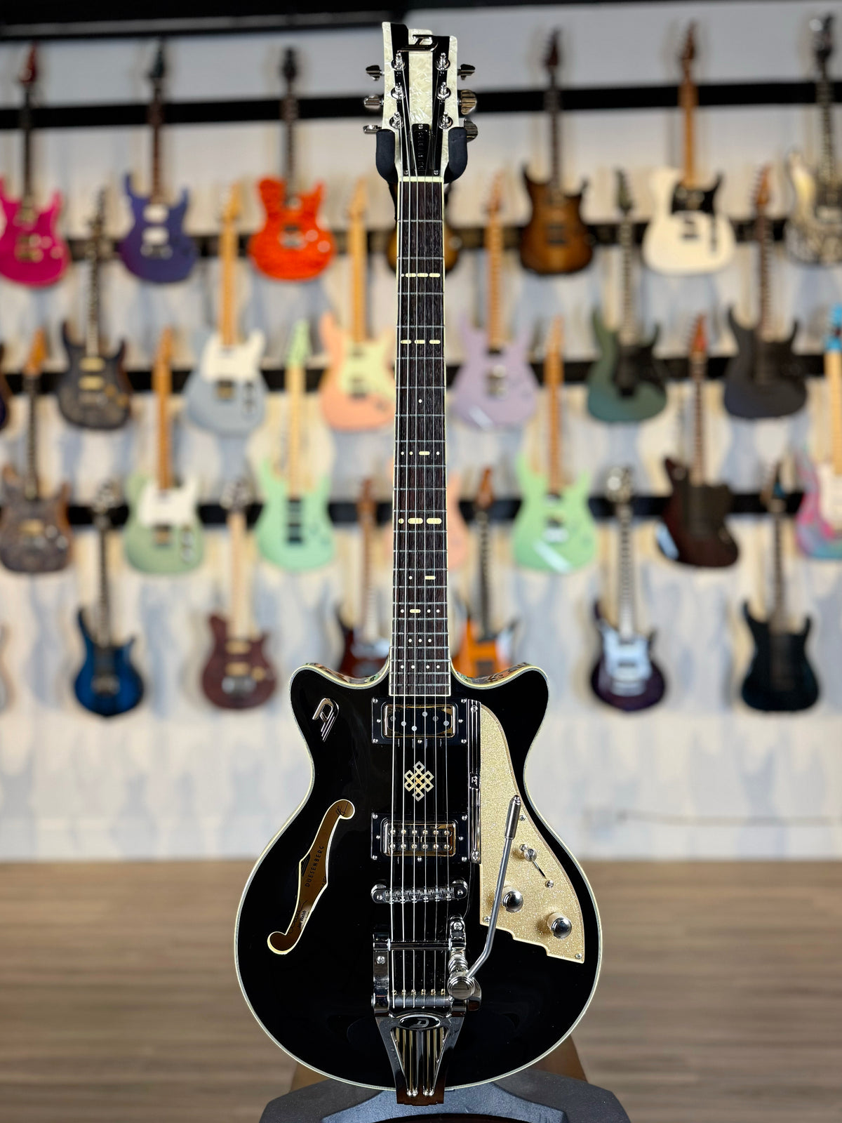Duesenberg Alliance Series Joe Walsh Signature | Black with Flame Maple Back