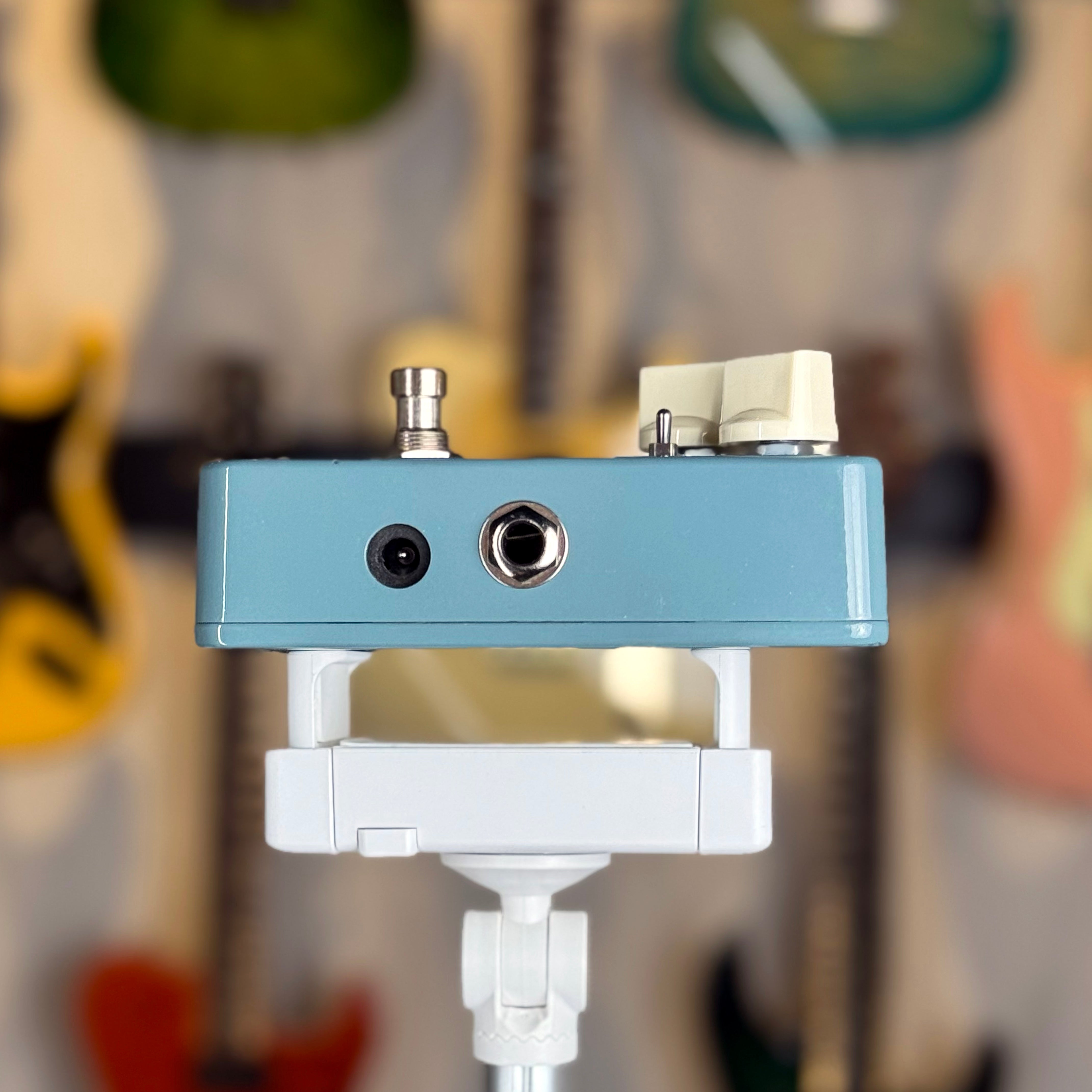 Animals Pedal Car Crush Chorus/Vibe – The Vibrato Bar