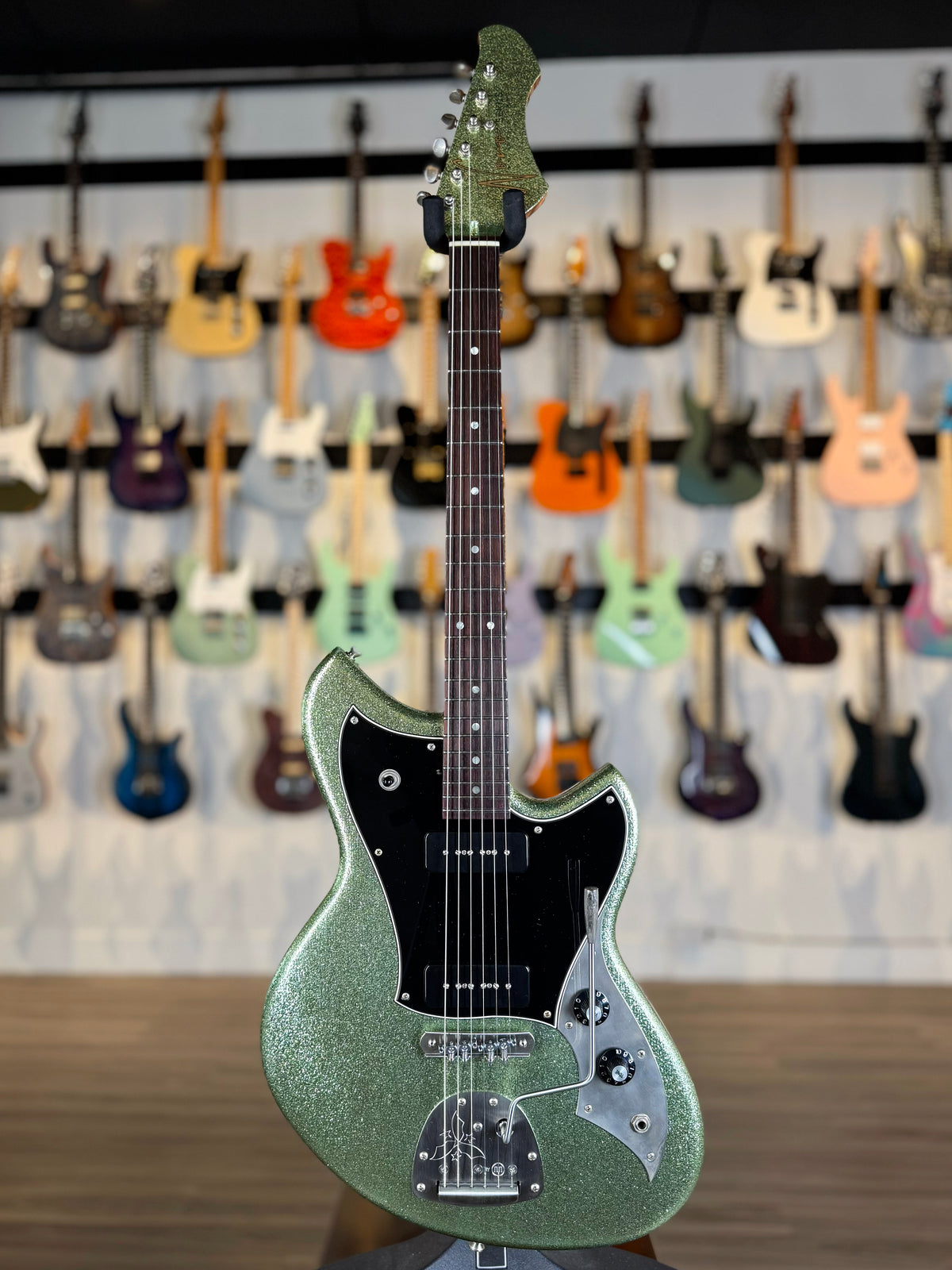 Novo Guitars Serus J Custom | Coke Bottle Green Sparkle