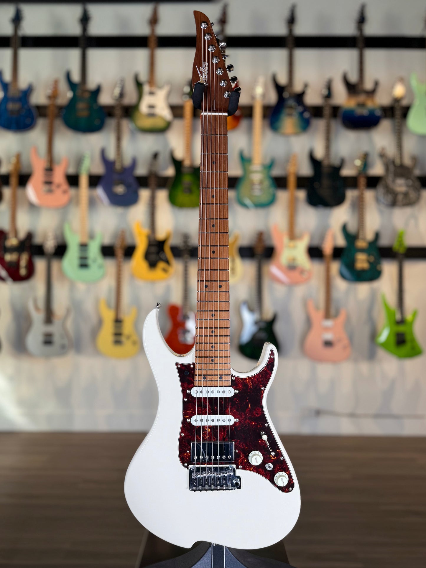 Vola Guitars OZ 7 QGM J1 | Vintage White Gloss