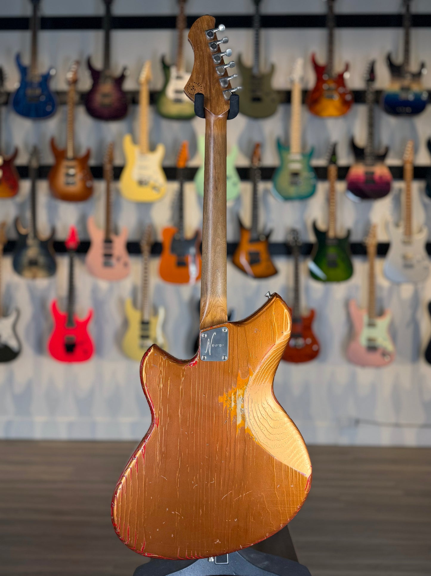 Novo Guitars Serus J Custom | Aztec Gold Over Cherry Burst
