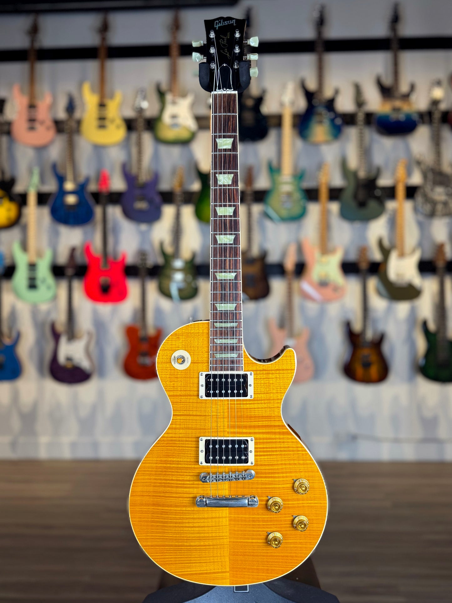 Gibson Les Paul Classic Premium Plus (Good Wood Era) | Lemon