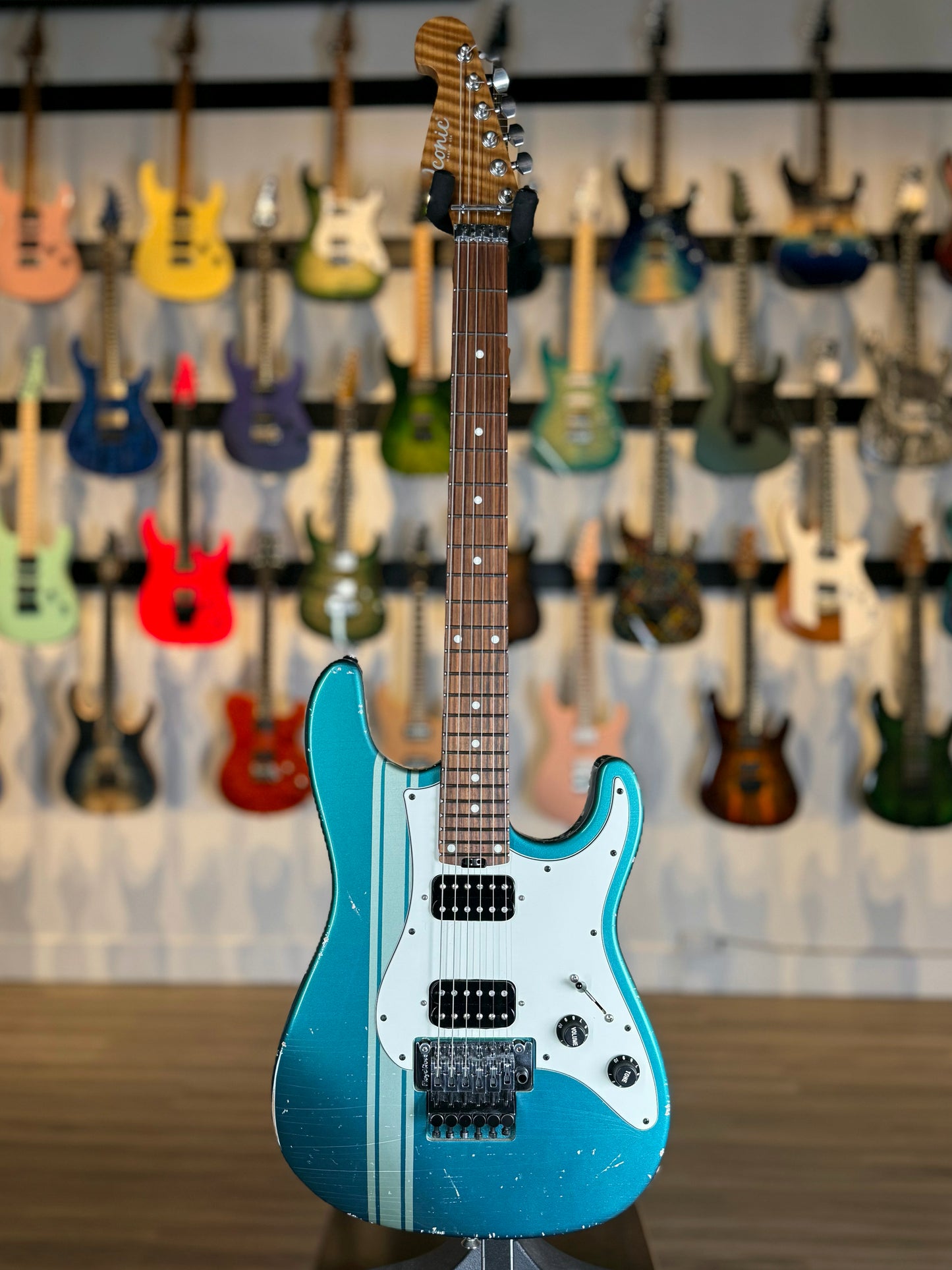 Iconic Guitars Solana Custom | Ocean Turquoise/Sage Mist (Pre-Owned)