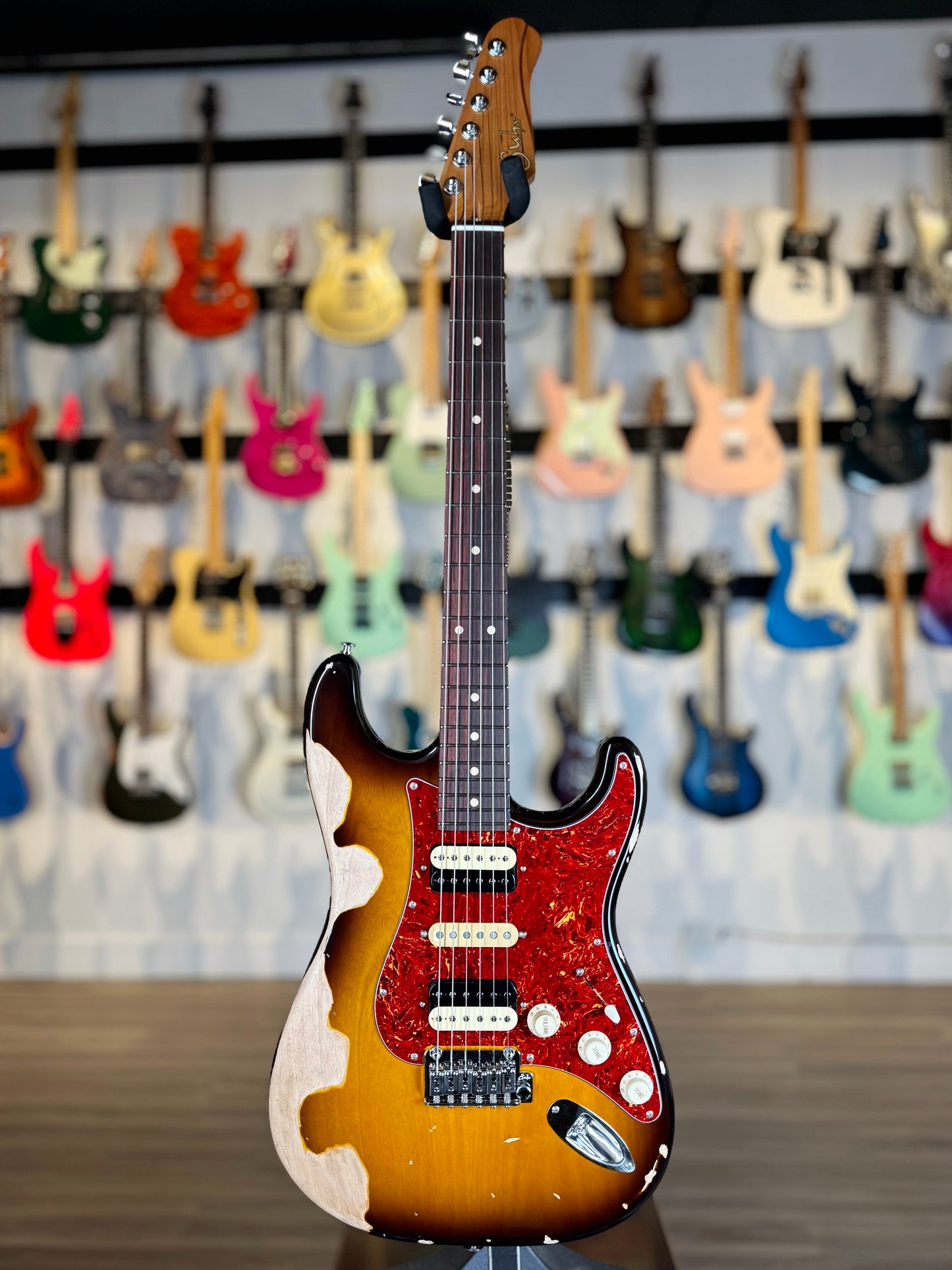 Suhr Ian Thornley Signature Classic S Antique | Roughneck