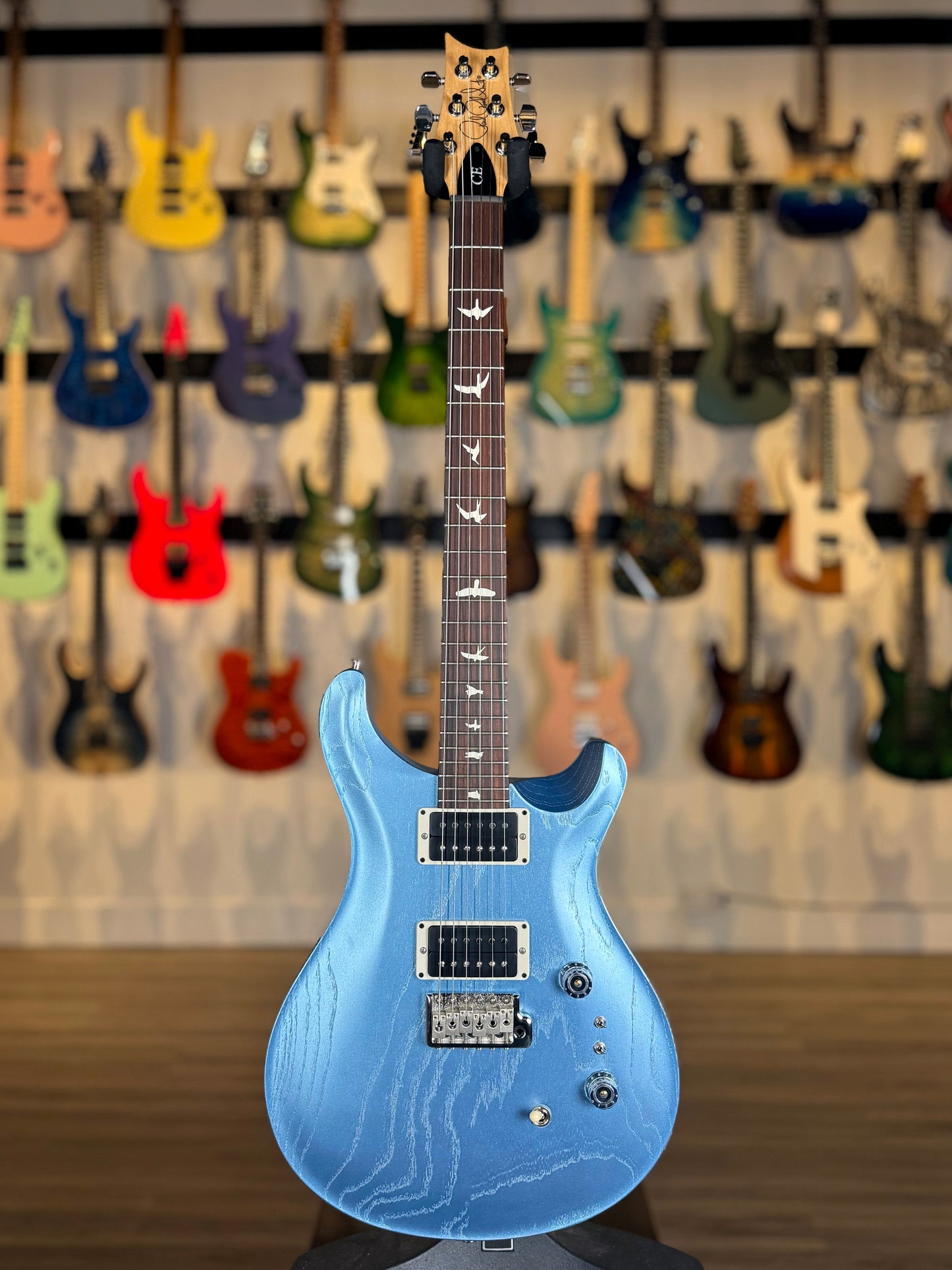 PRS CE 24-08 Swamp Ash Limited Edition | Frost Blue Metallic