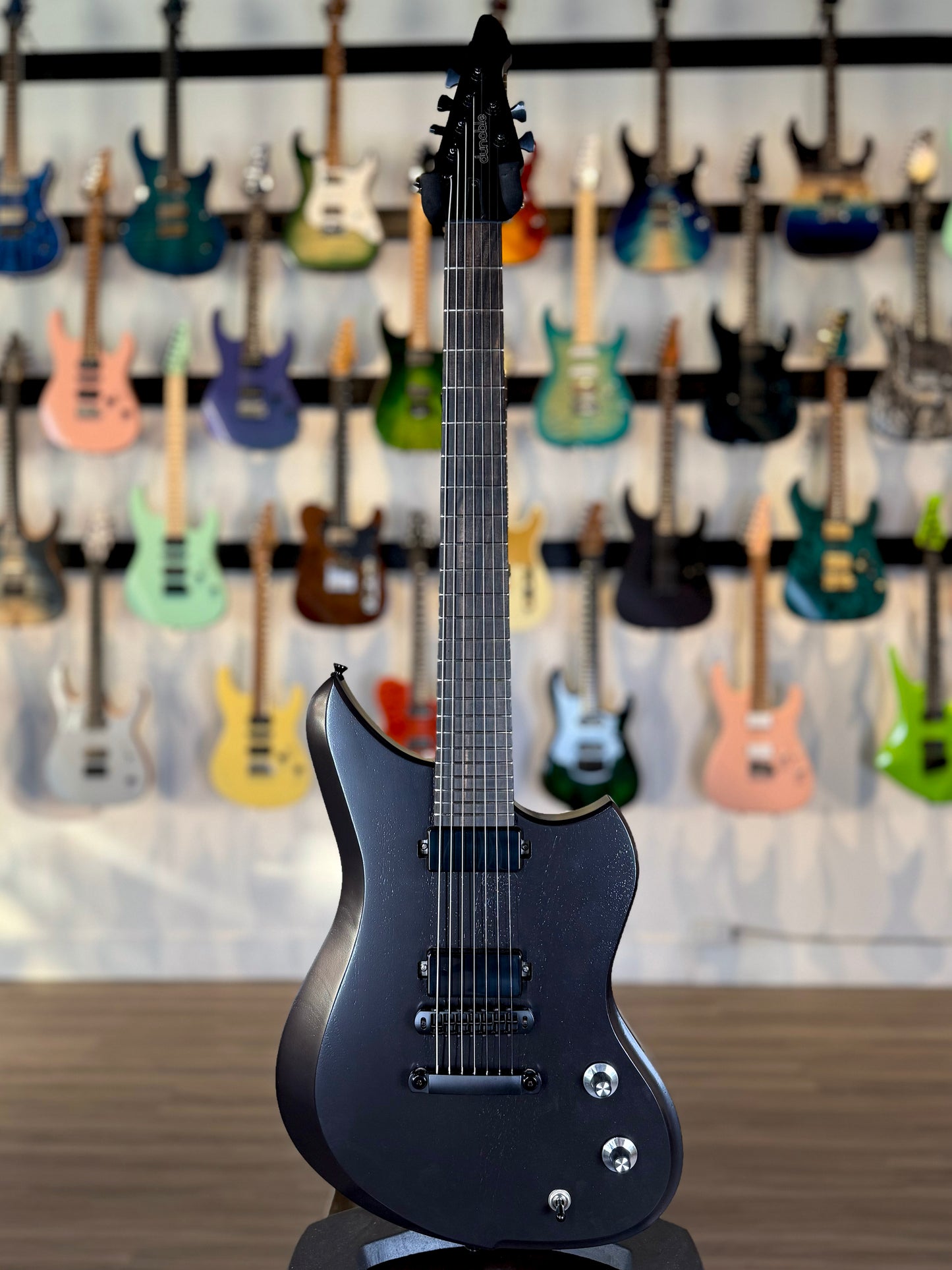 Dunable Yeti 7 USA Custom Shop | Black to Red Sparkle Colorshift