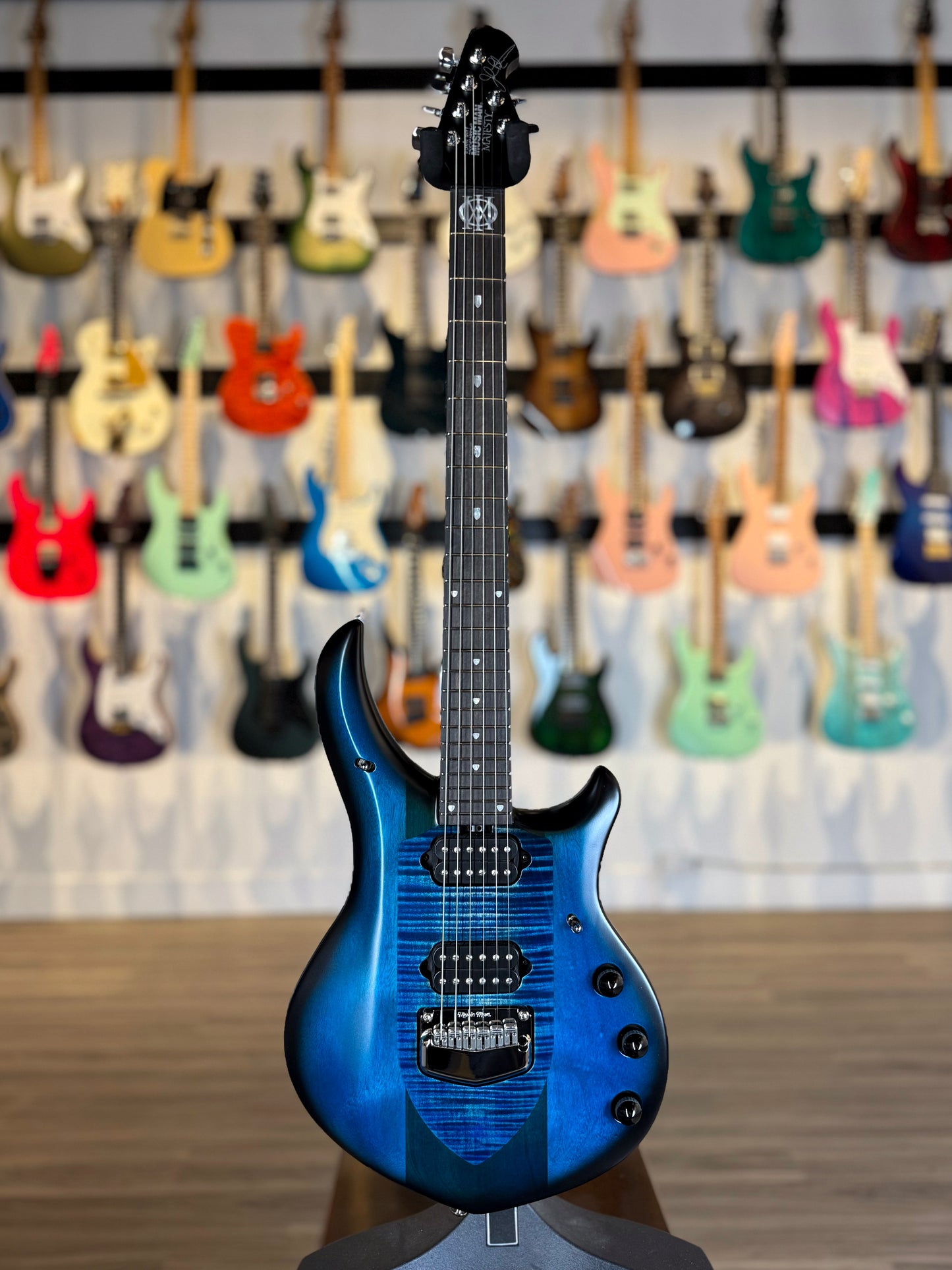 Ernie Ball Music Man Majesty 6 | Blue Silk